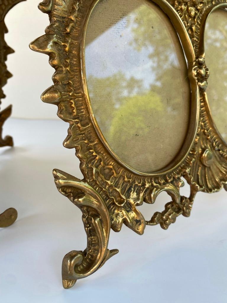 Two ornate double oval picture frames with easel back stand, 1920, France For Sale 12