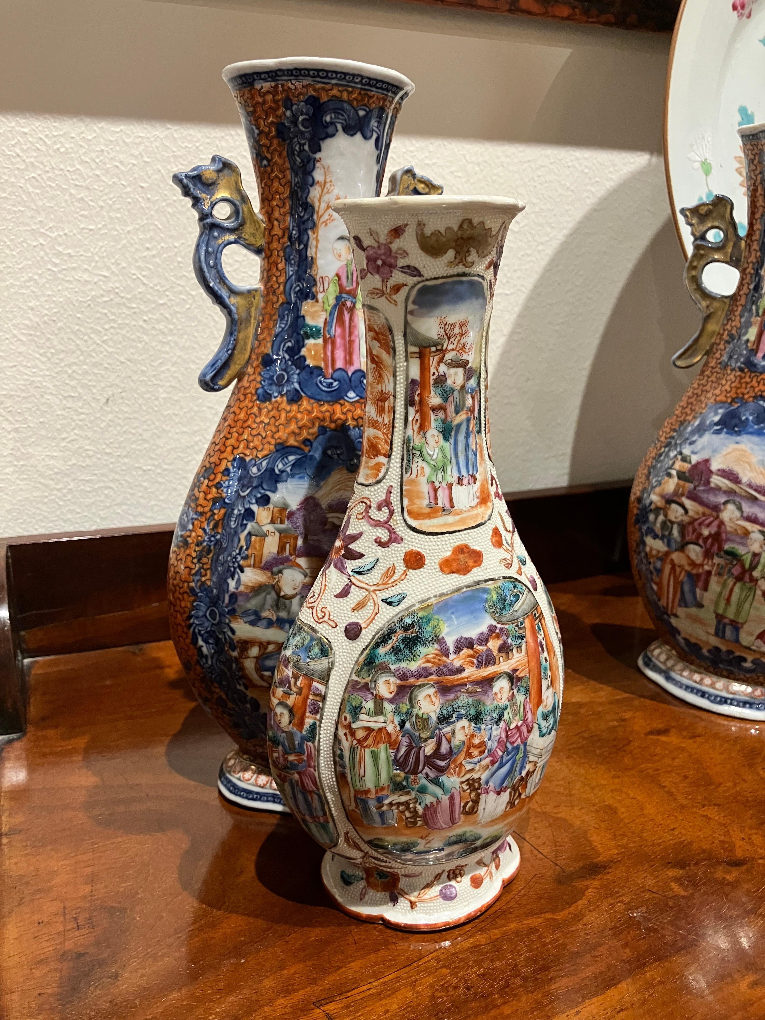 Two Pairs, 18th Century Mandarin Pallet Chinese Export Vases in vendita 12