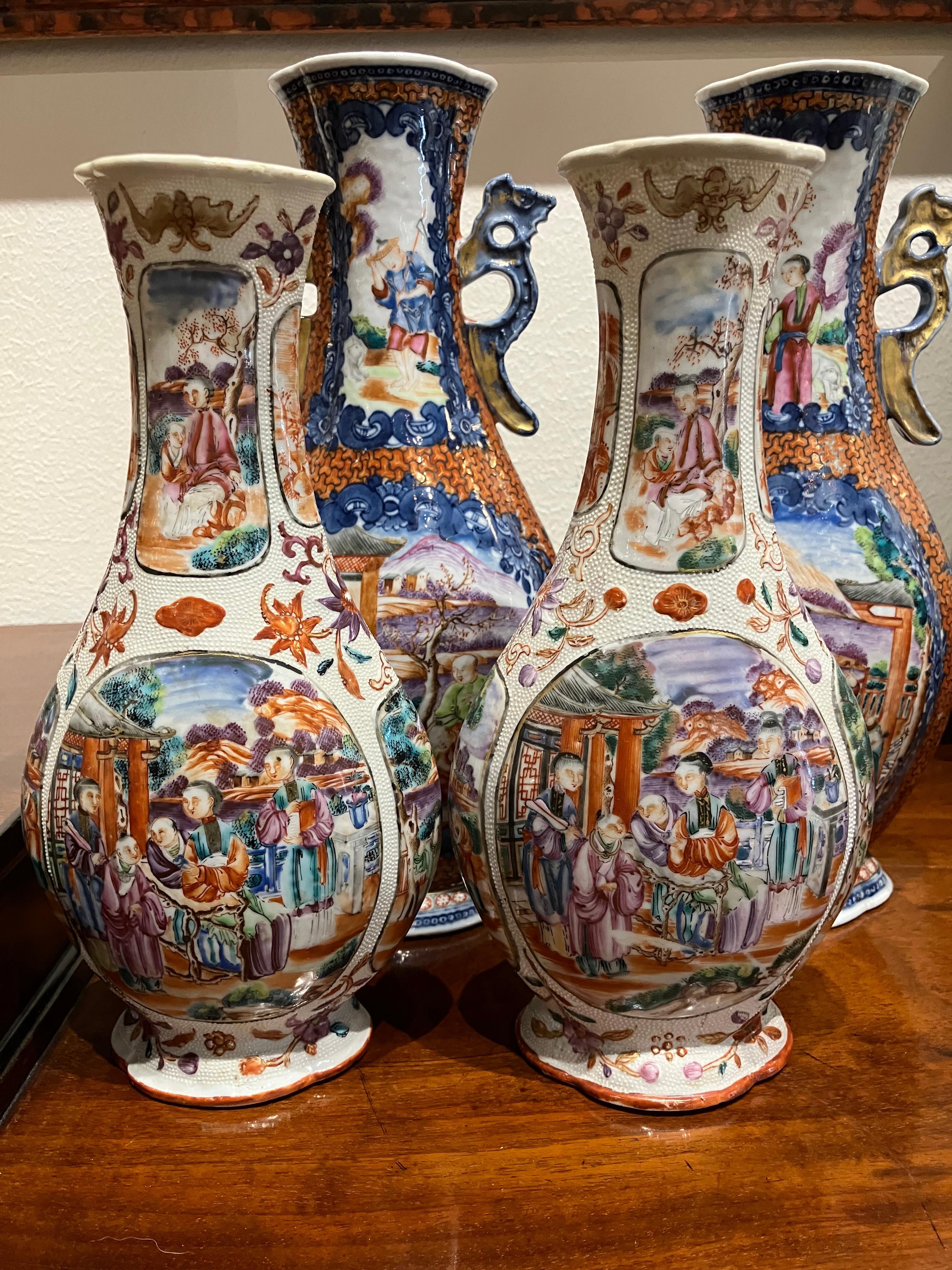 Two Pairs, 18th Century Mandarin Pallet Chinese Export Vases in vendita 1