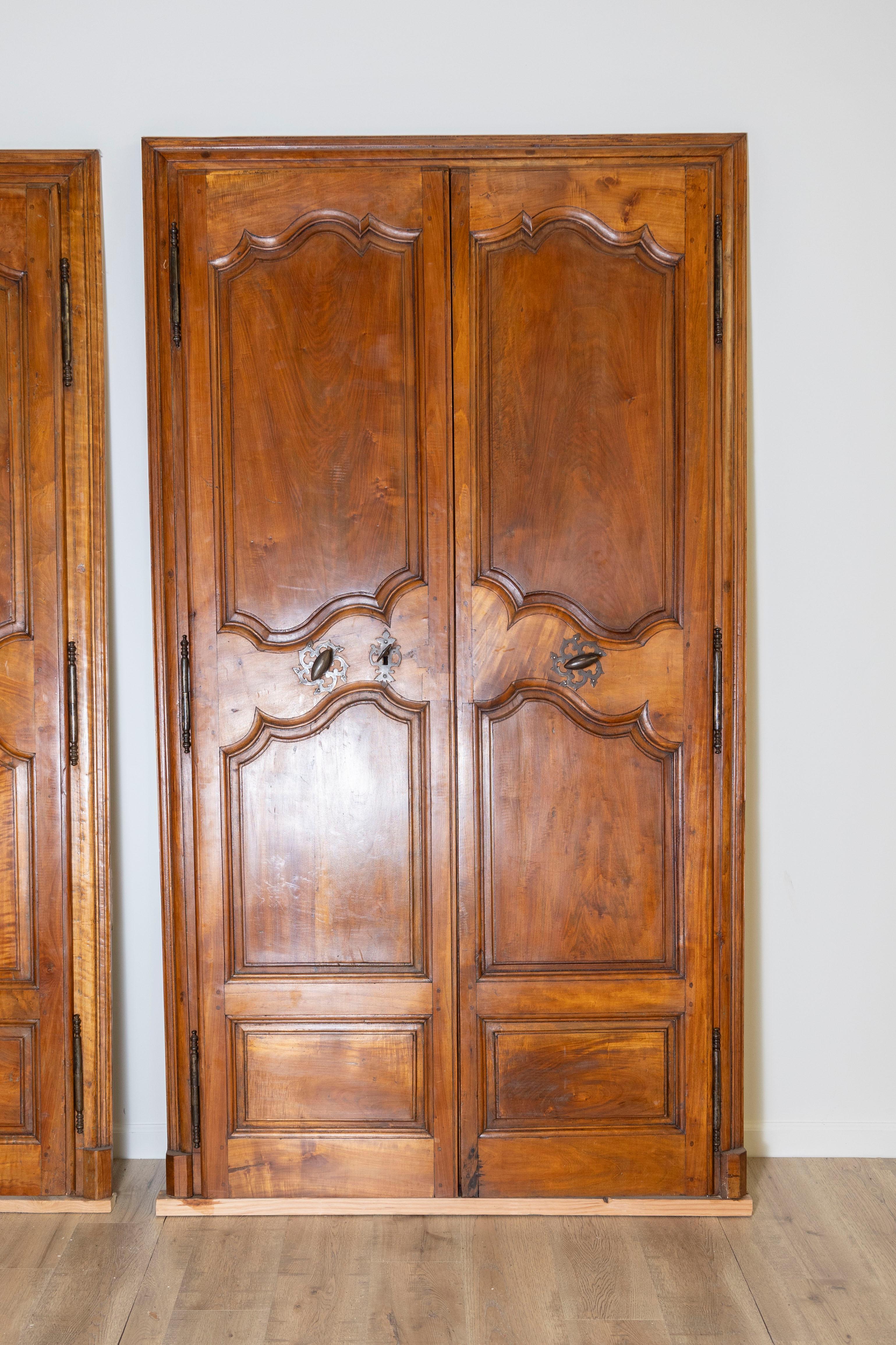 Louis XV Two Pairs of 18th Century French Alder Communication Doors From Avignon For Sale