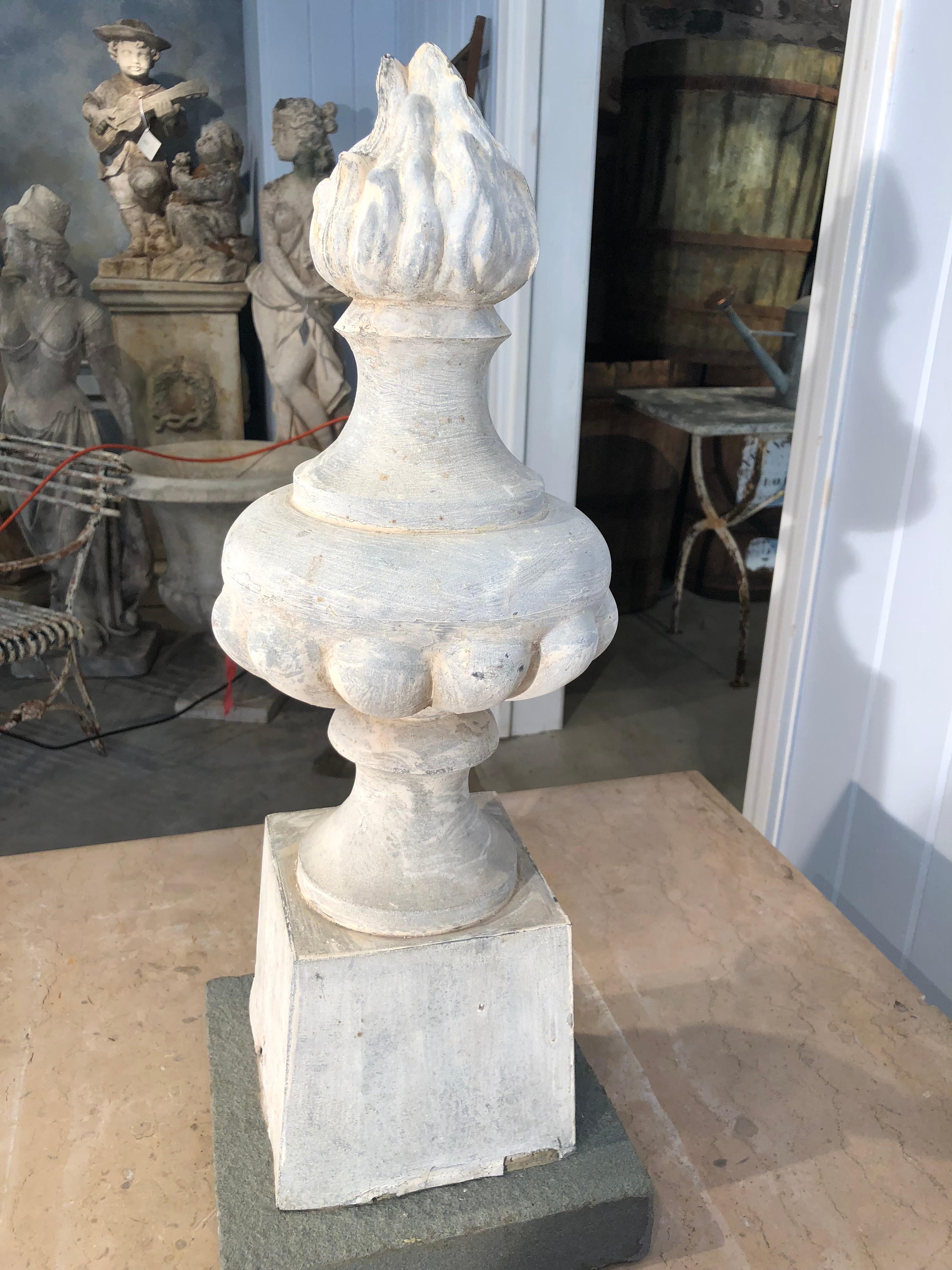 Two Pairs of 19th Century French Zinc Flame Finials In Good Condition In Woodbury, CT