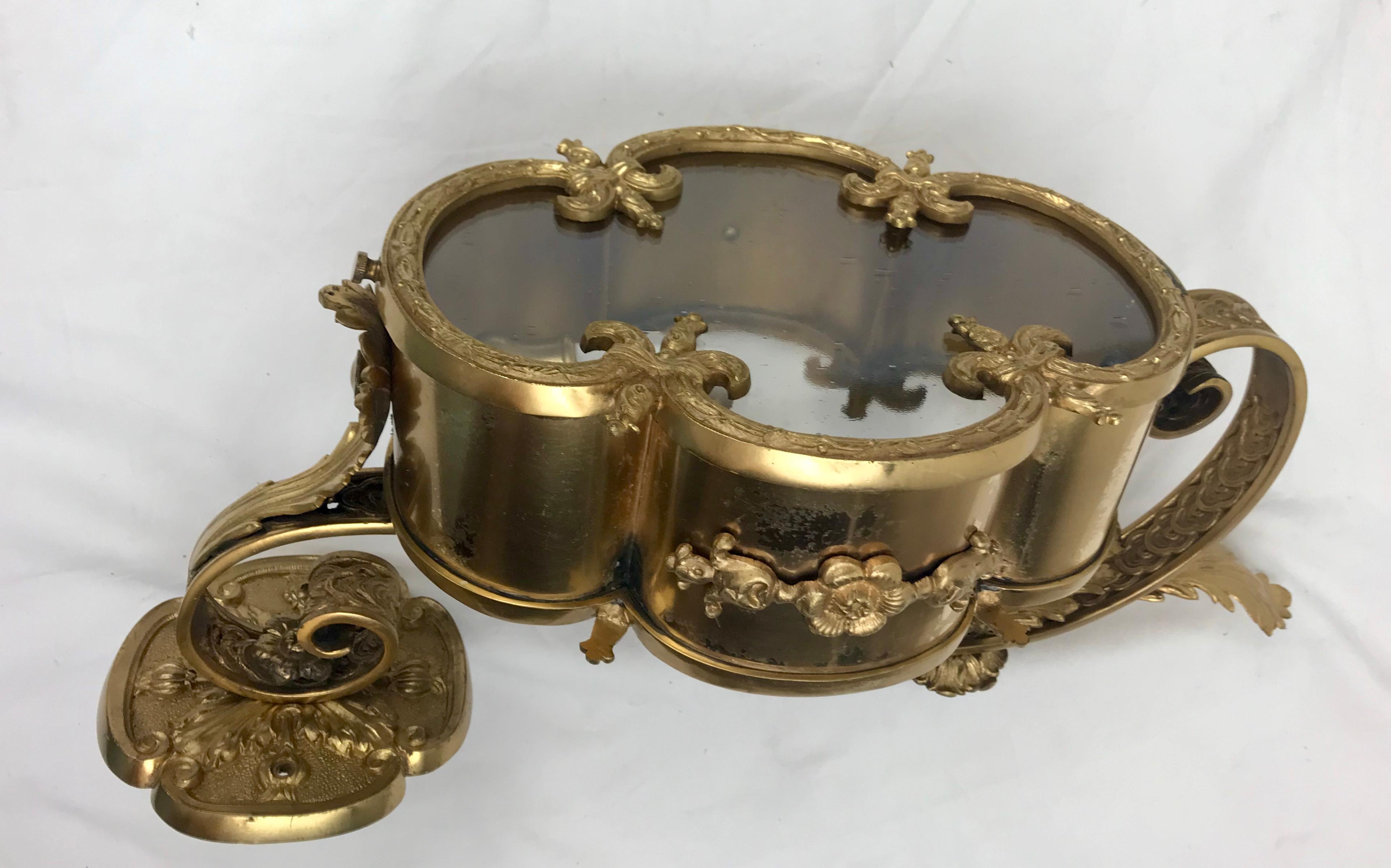 Paar Bronze venezianischen Stil Wandlaternen oder Wandleuchter im Angebot 1