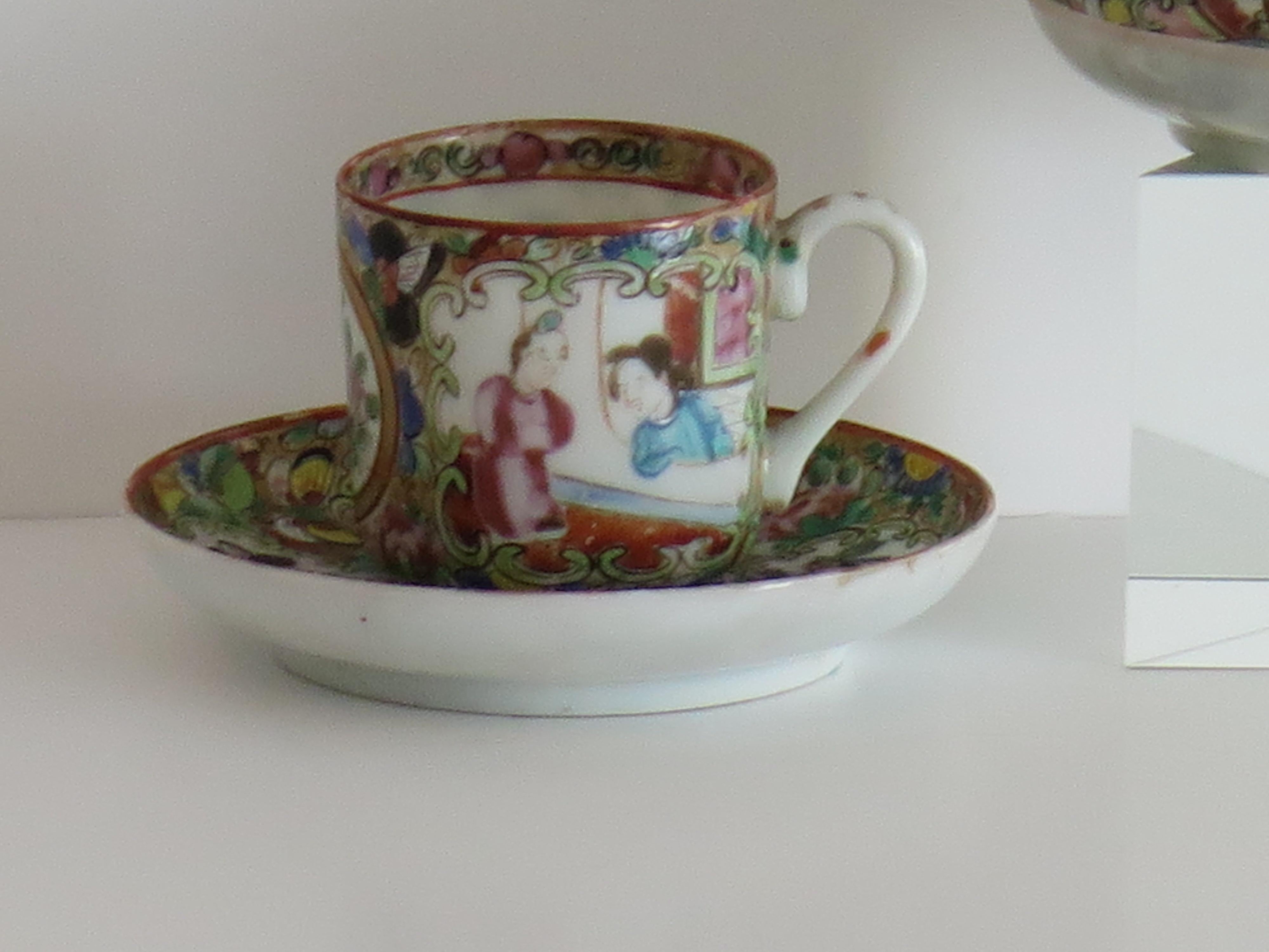 Two PAIRs of Chinese Export Cups and Saucers egg-shell porcelain, Qing 19th C For Sale 1