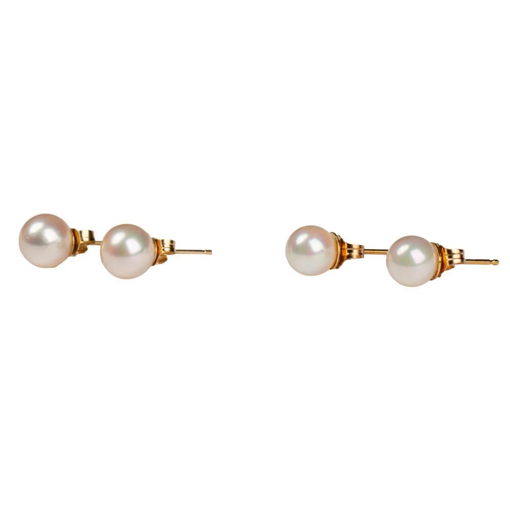 Bead Two pairs of cultured pearl gold earrings For Sale