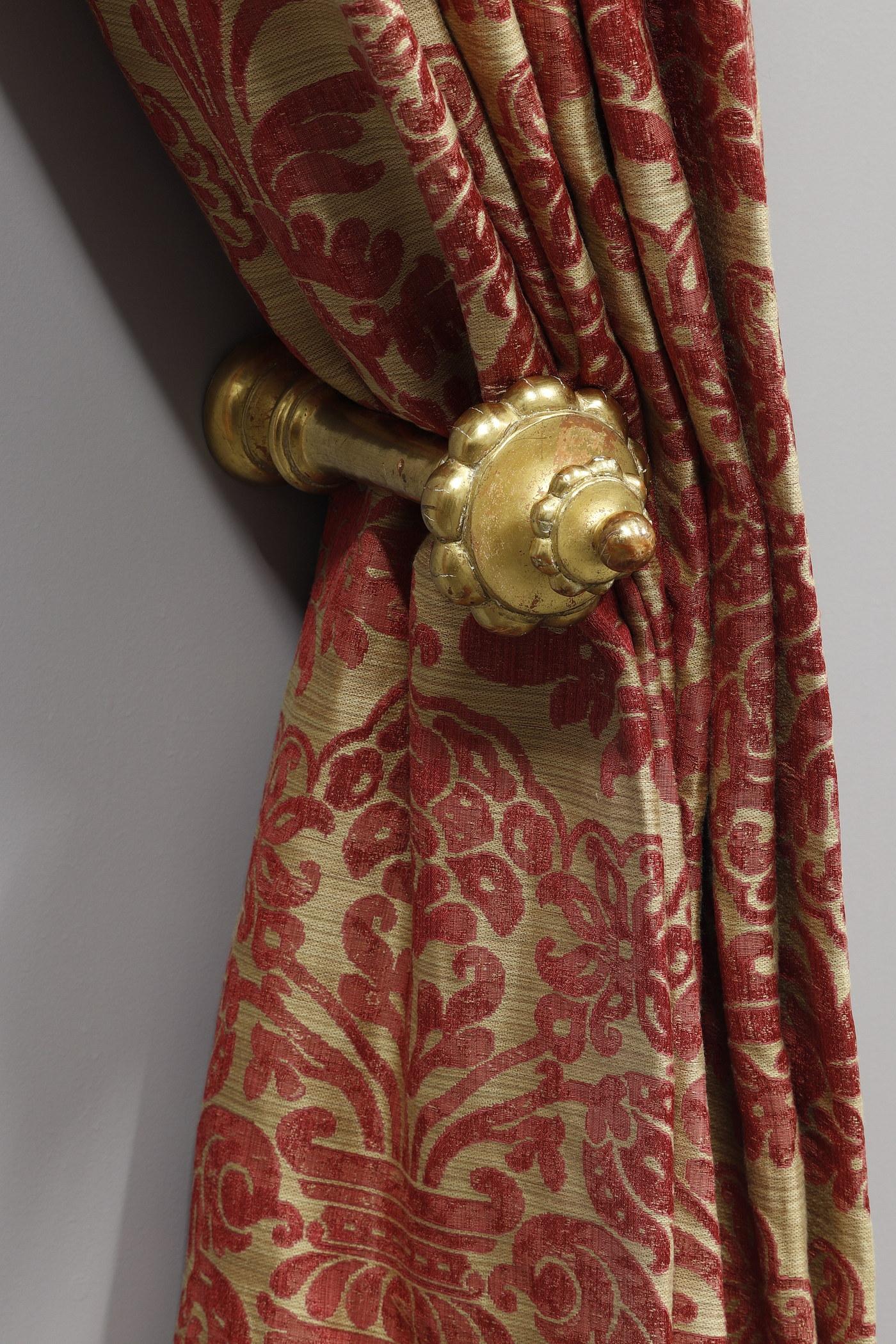 Two Pairs of Fadini-Borghi Curtains and Their Valances Topped by a Gilded Wood 9