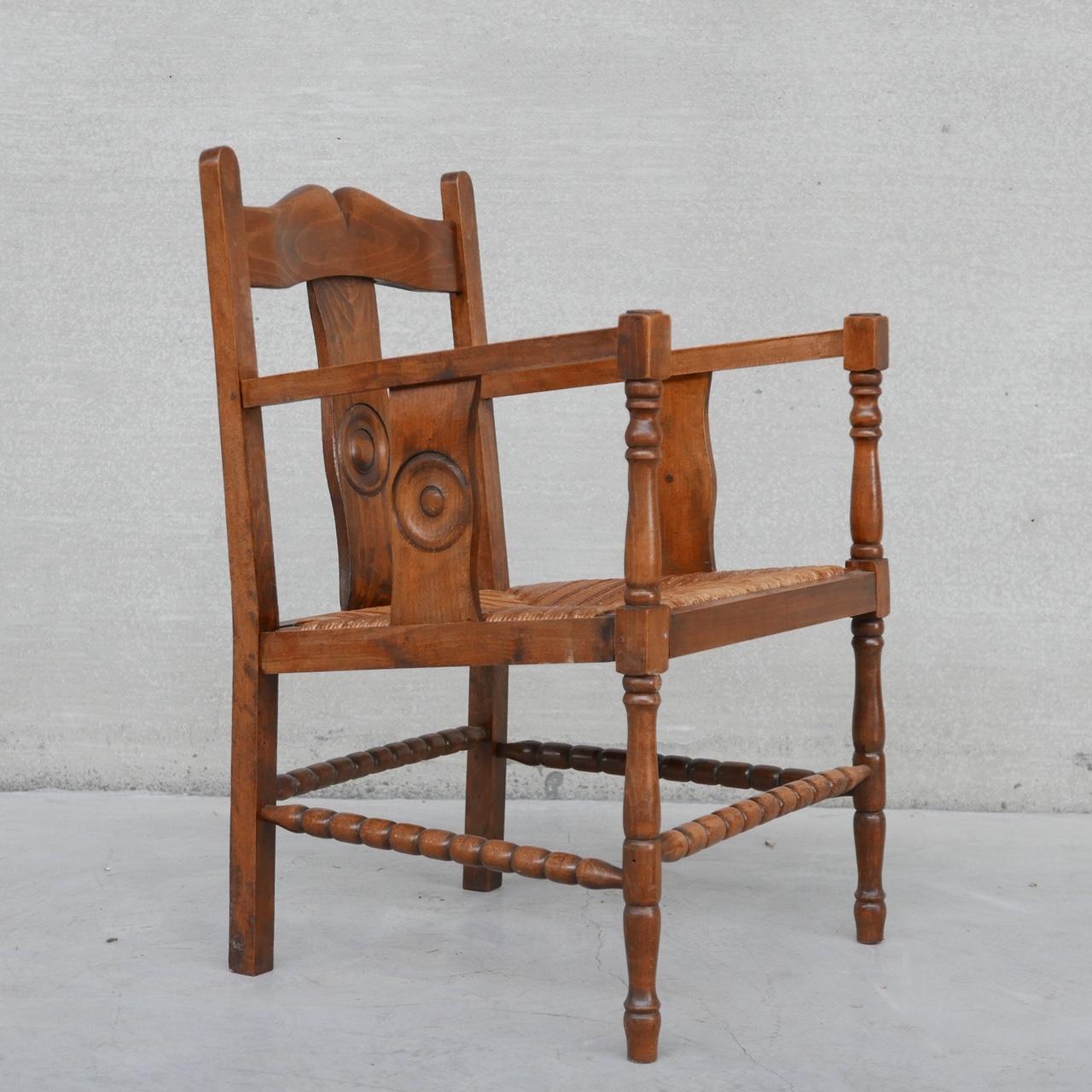 Paar französische Sessel aus Binsen-Eiche aus der Mitte des Jahrhunderts im Angebot 10