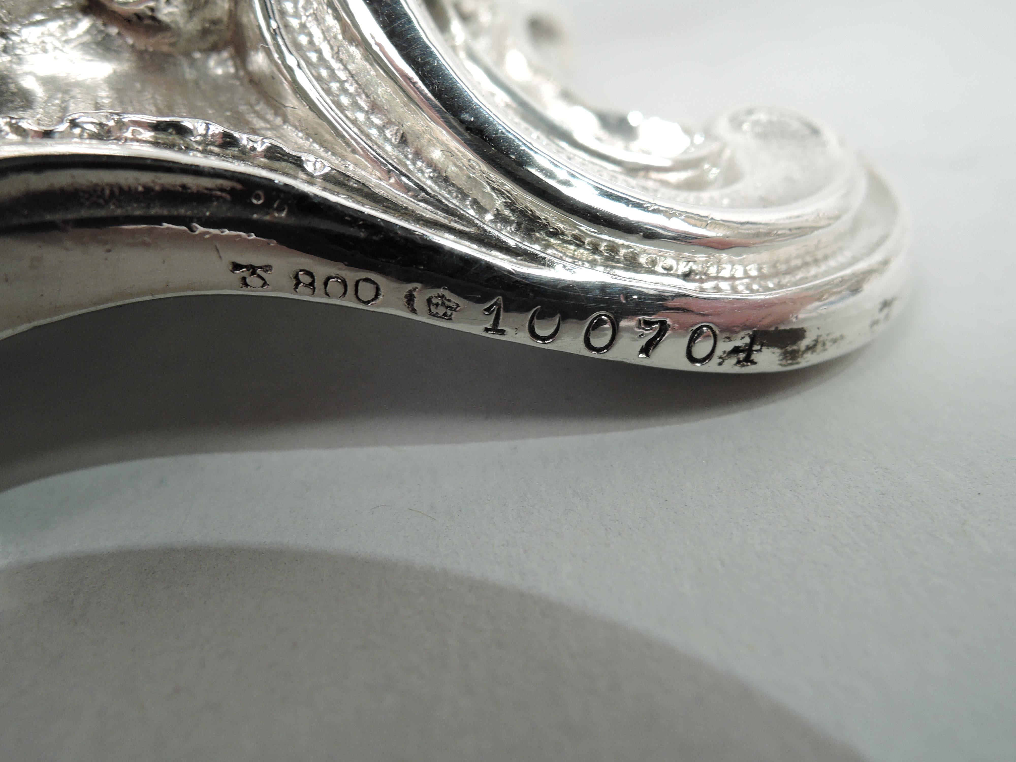 Due coppie di candelabri tedeschi Art Nouveau Rococò a 2 luci in argento in vendita 5