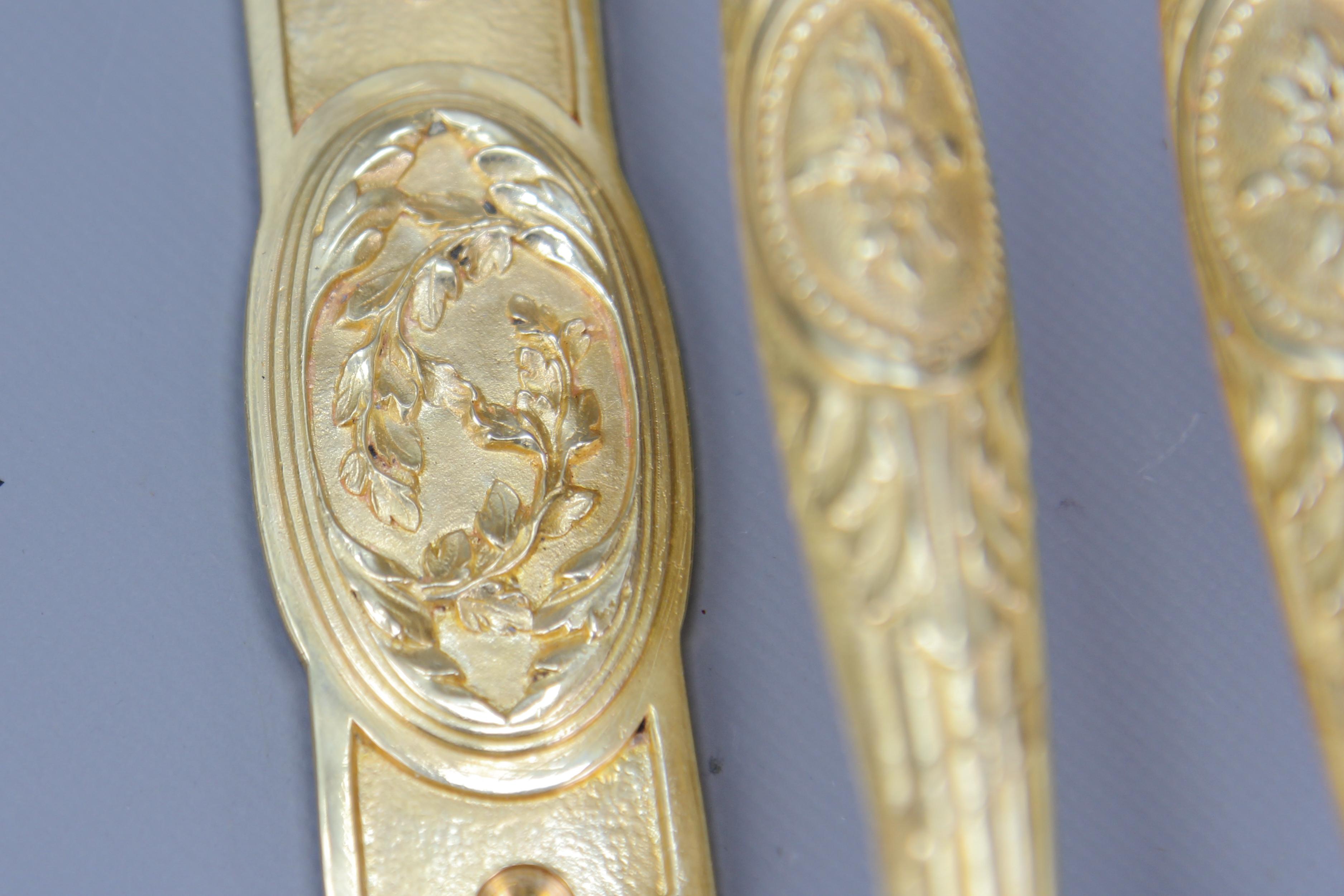 One Pair of Large Antique Louis XVI Style Bronze Door Handles, circa 1890 In Good Condition In Barntrup, DE