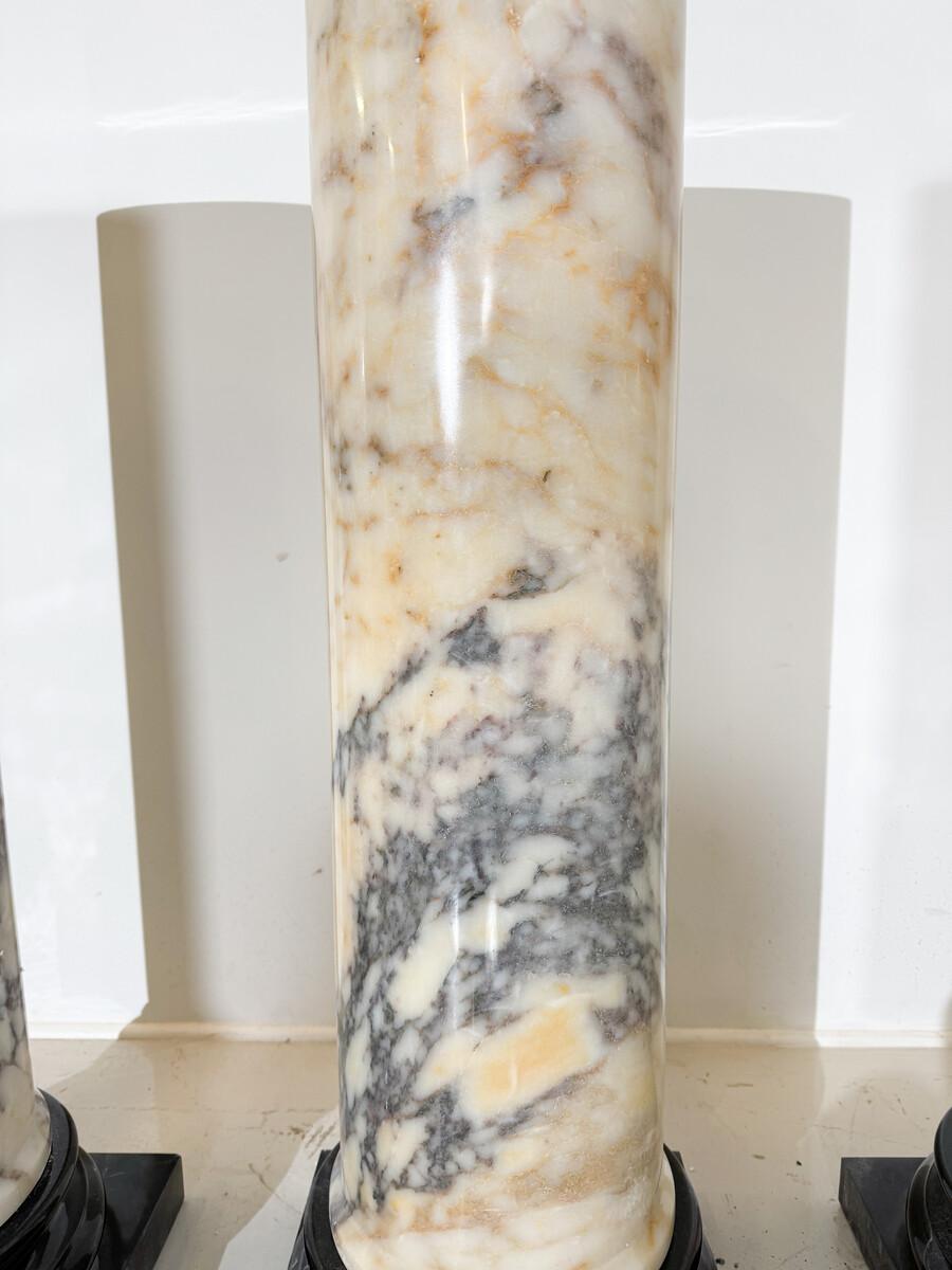 One pair of Marble Columns, Italy, 1980s - Sold per pair