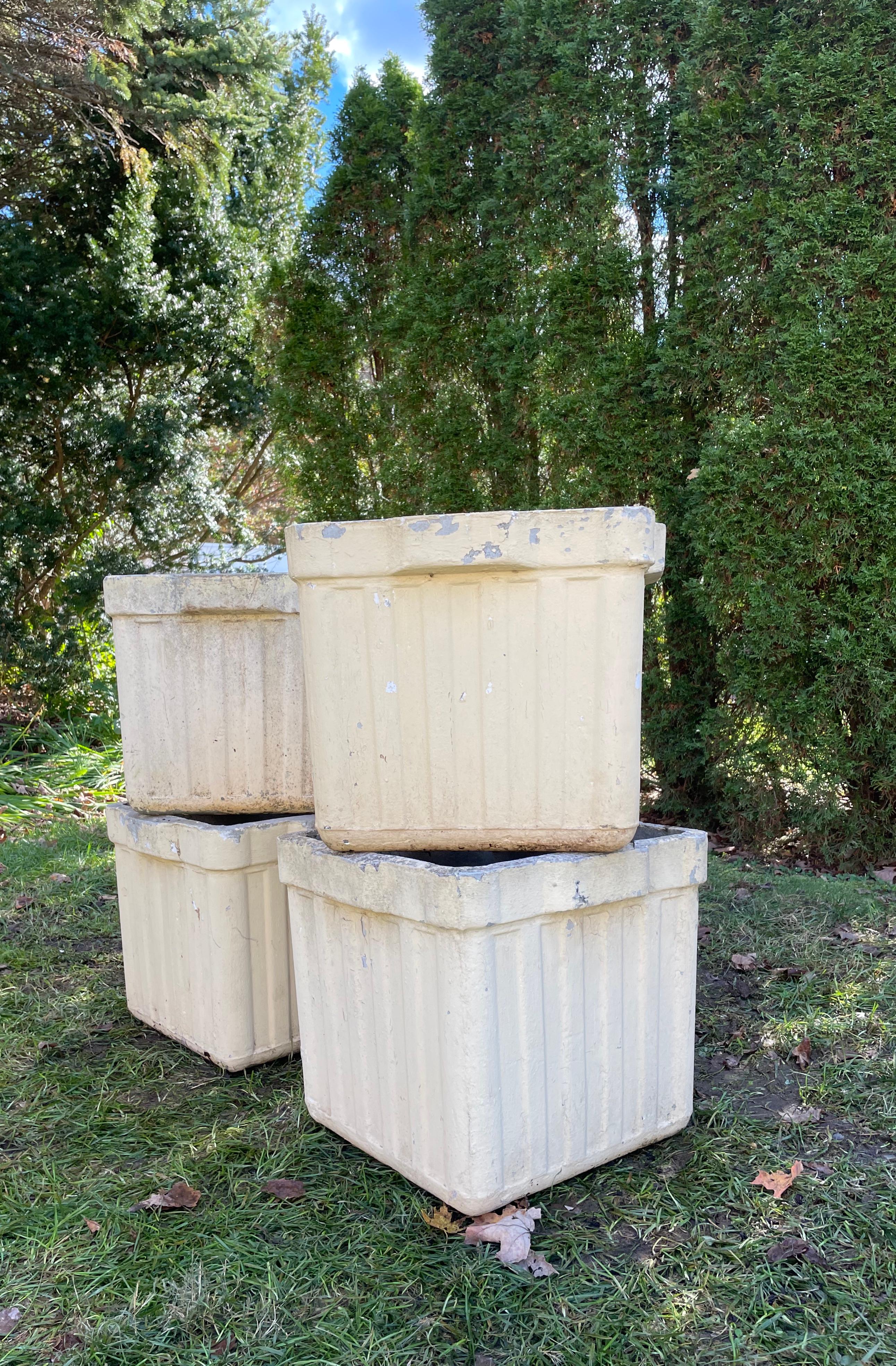 Swiss Two Pairs of Medium-Sized Square Ribbed Planters by Willy Guhl For Sale