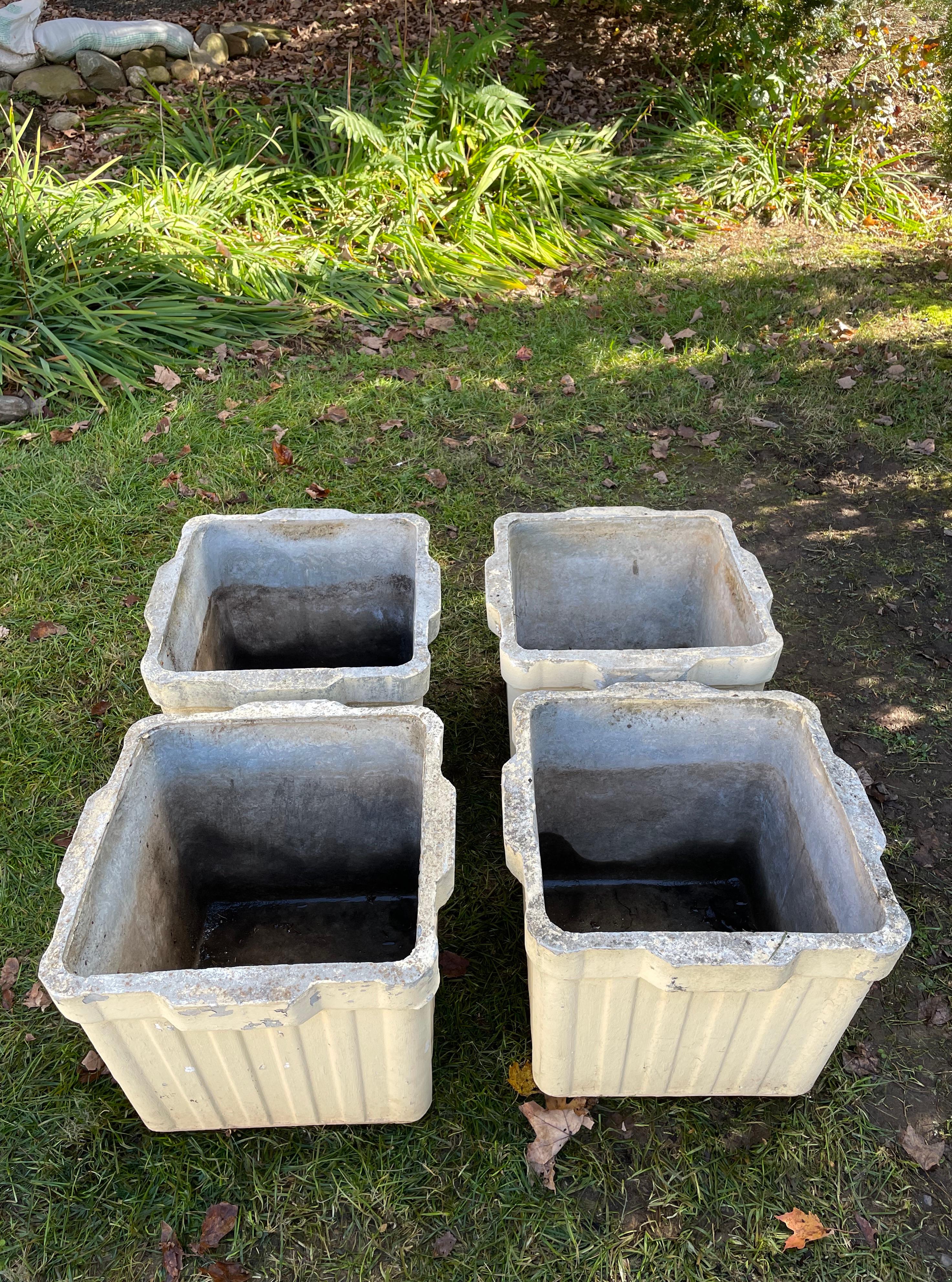 Hand-Crafted Two Pairs of Medium-Sized Square Ribbed Planters by Willy Guhl For Sale
