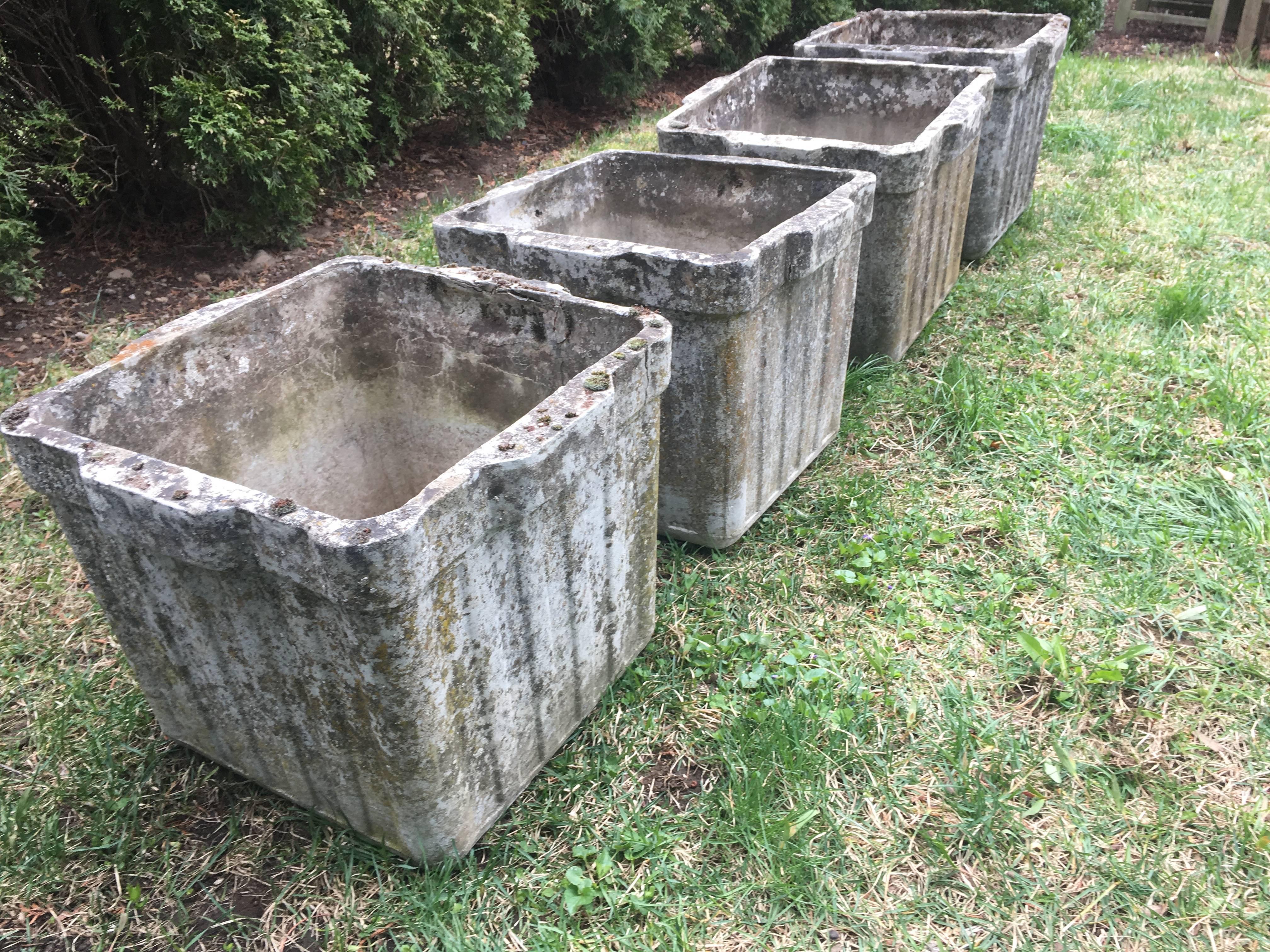 Two Pairs of Square Ribbed Planters by Eternit, Designed by Willy Guhl In Good Condition In Woodbury, CT