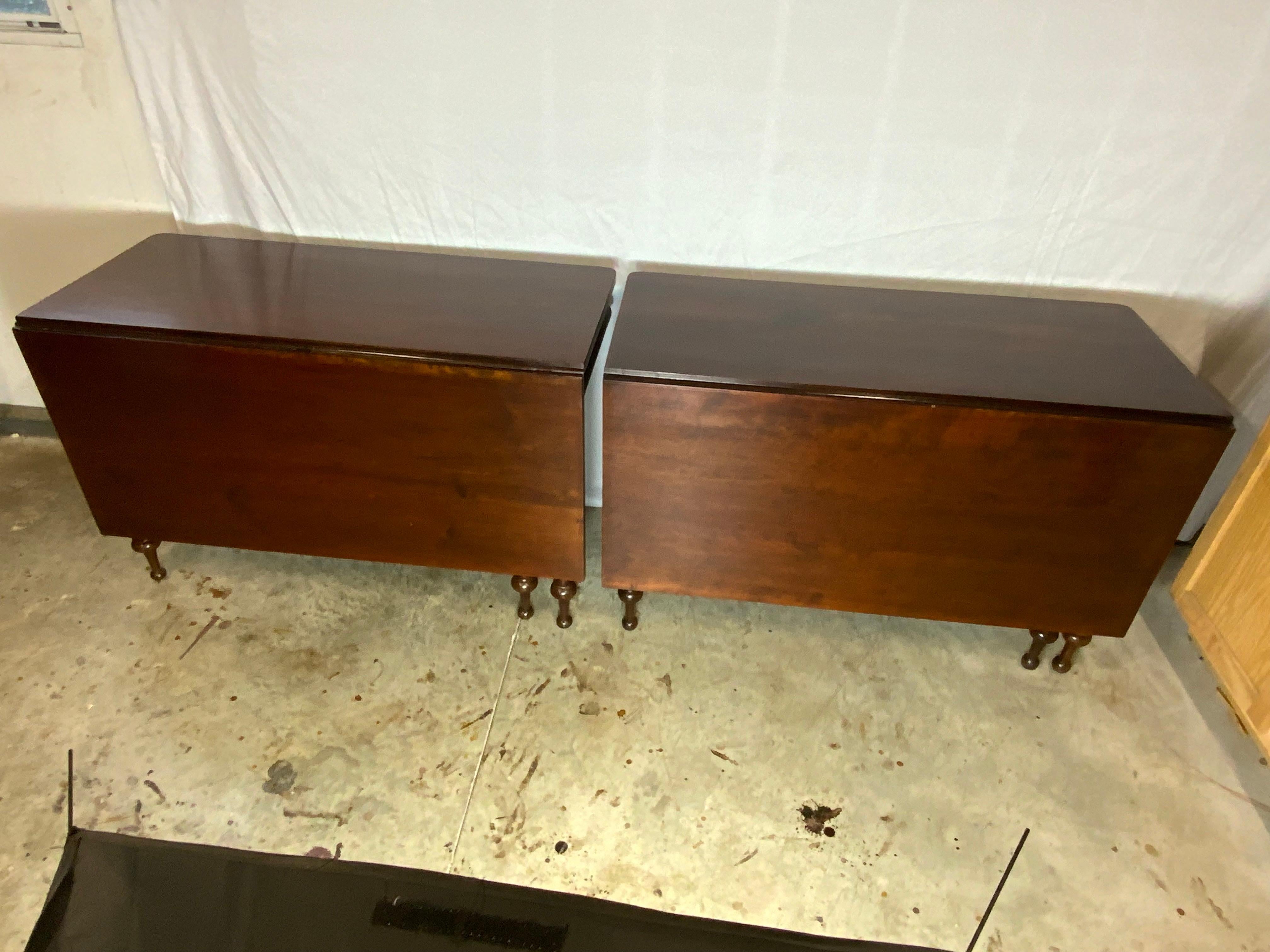 Two Part Sheraton Cherry Banquet Table For Sale 3