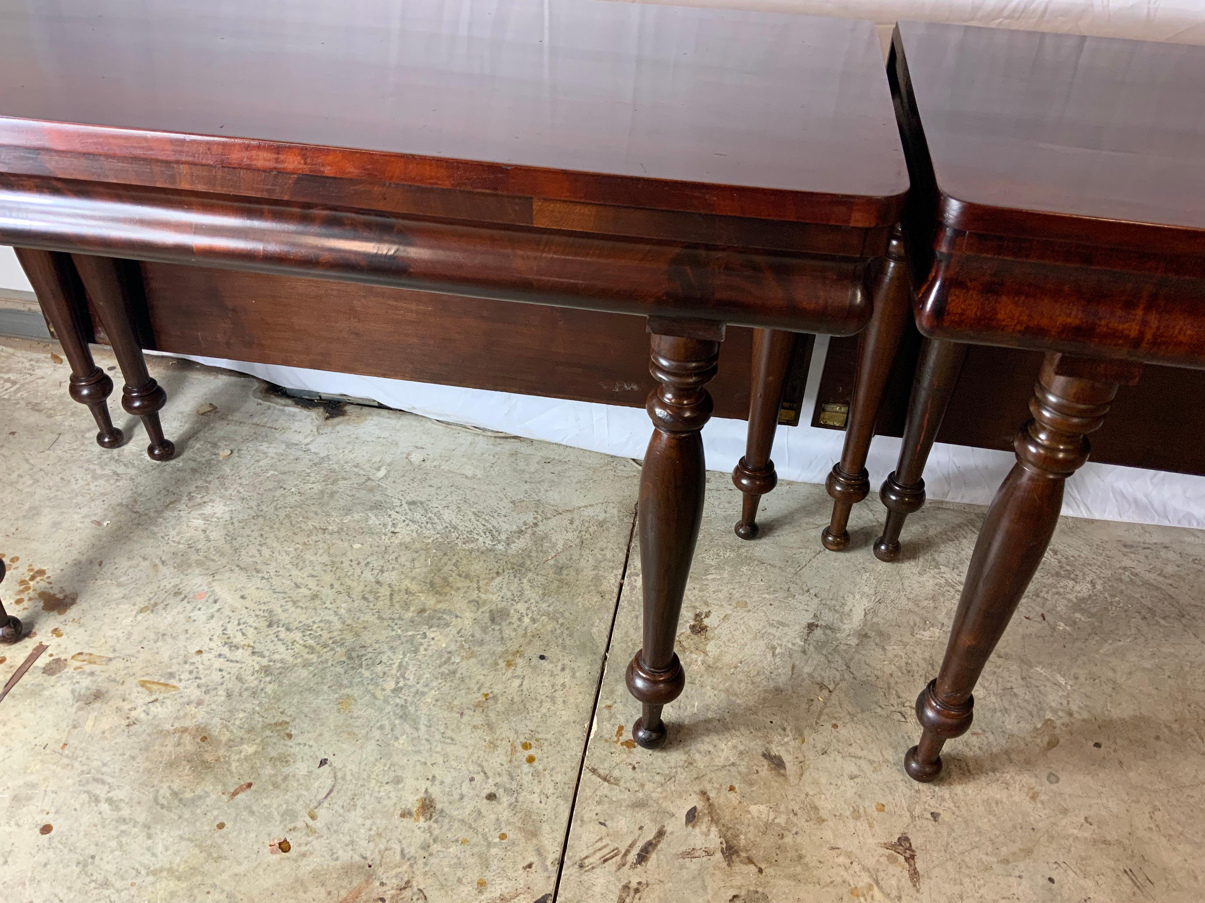 Two Part Sheraton Cherry Banquet Table In Good Condition For Sale In Bradenton, FL