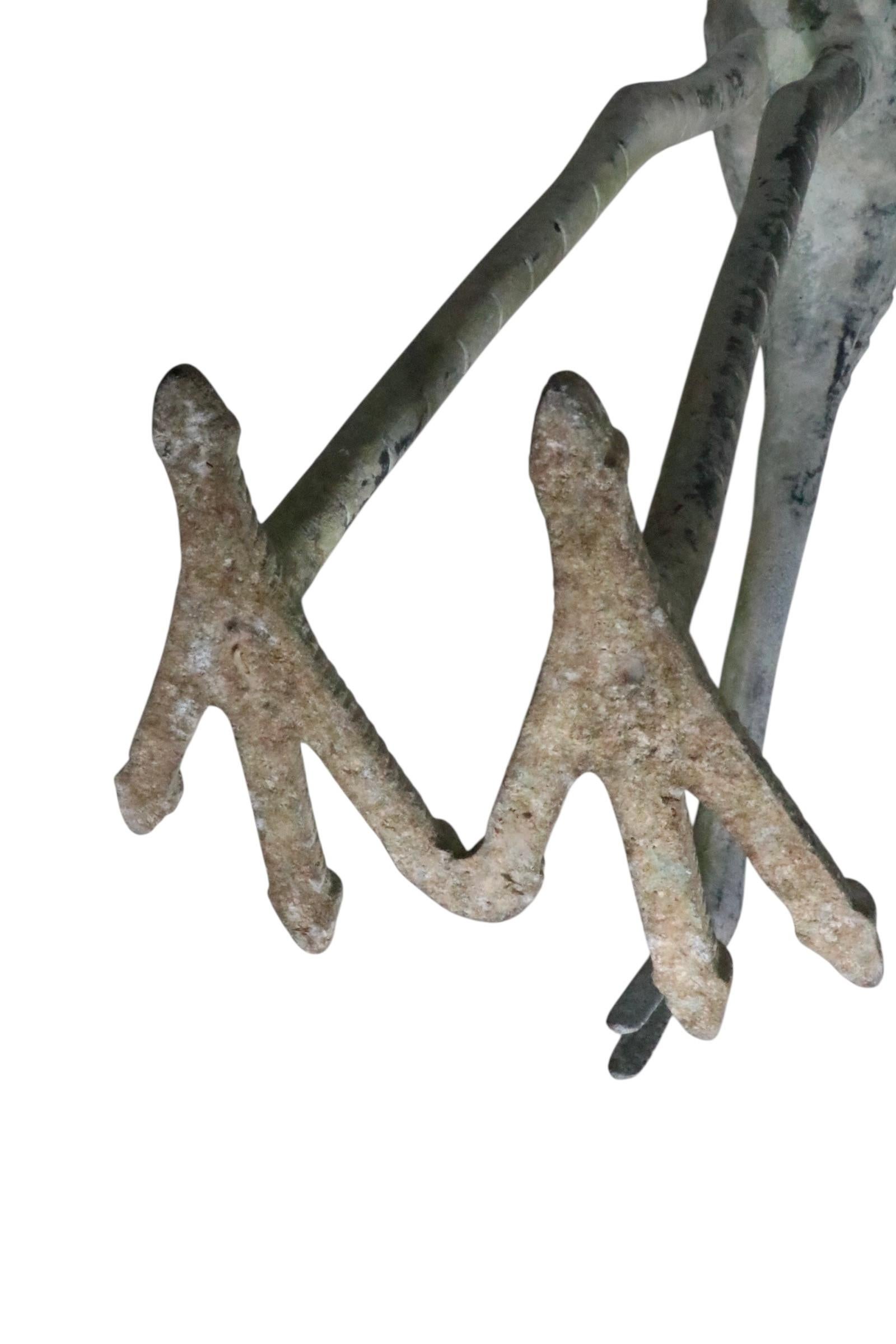 Zwei patinierte Metall Reiher Garten Ornamente im japanischen Stil im Angebot 8