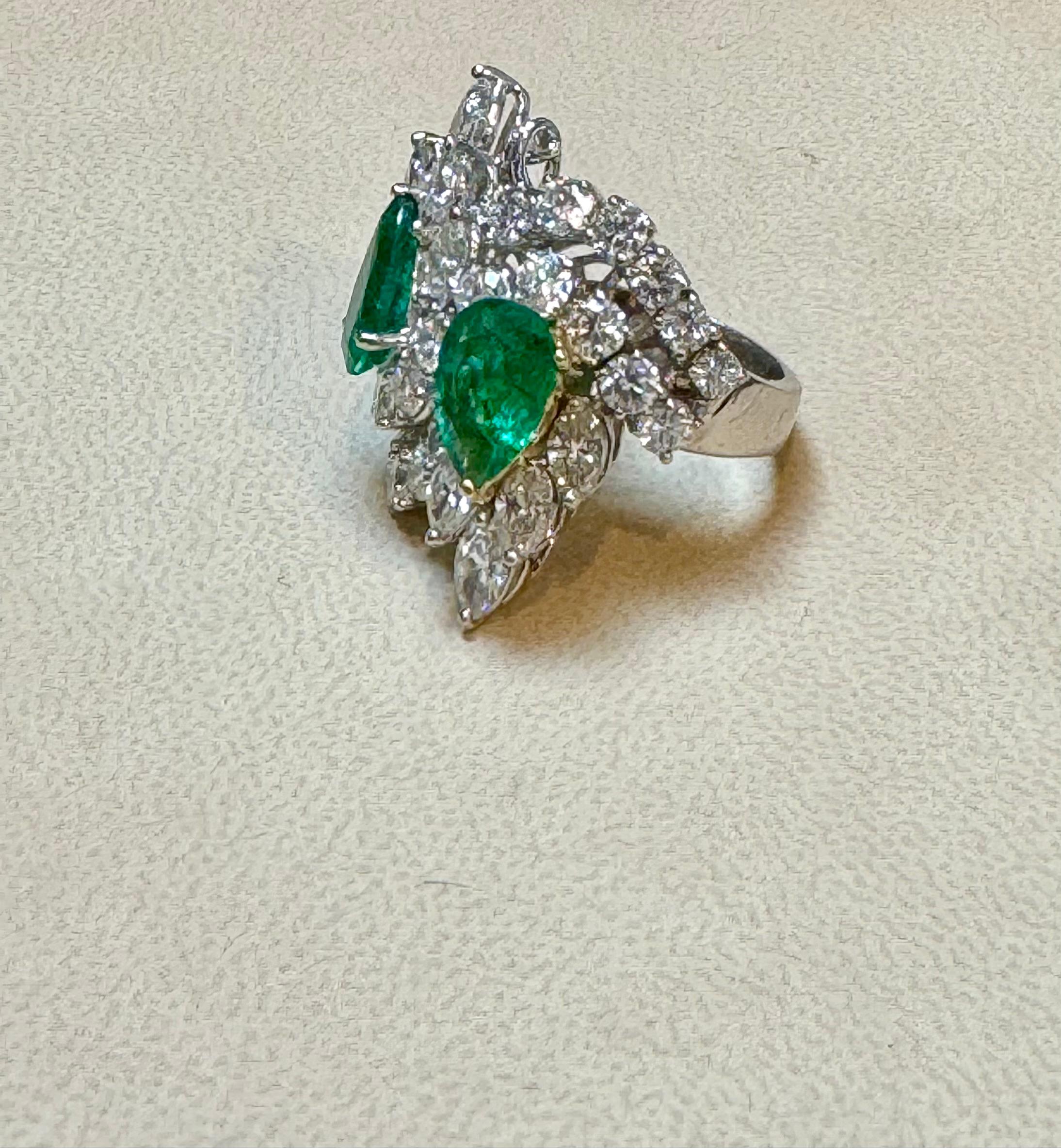 Two Pear shape 5.5 Ct Emerald  & 8.5 Ct Diamond Ring,  18K White Gold Size 6 For Sale 7