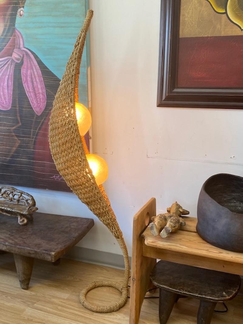 Two Peas In A Pod Woven Floor Lamp, Mexico, Circa 1970s In Good Condition In San Antonio, TX