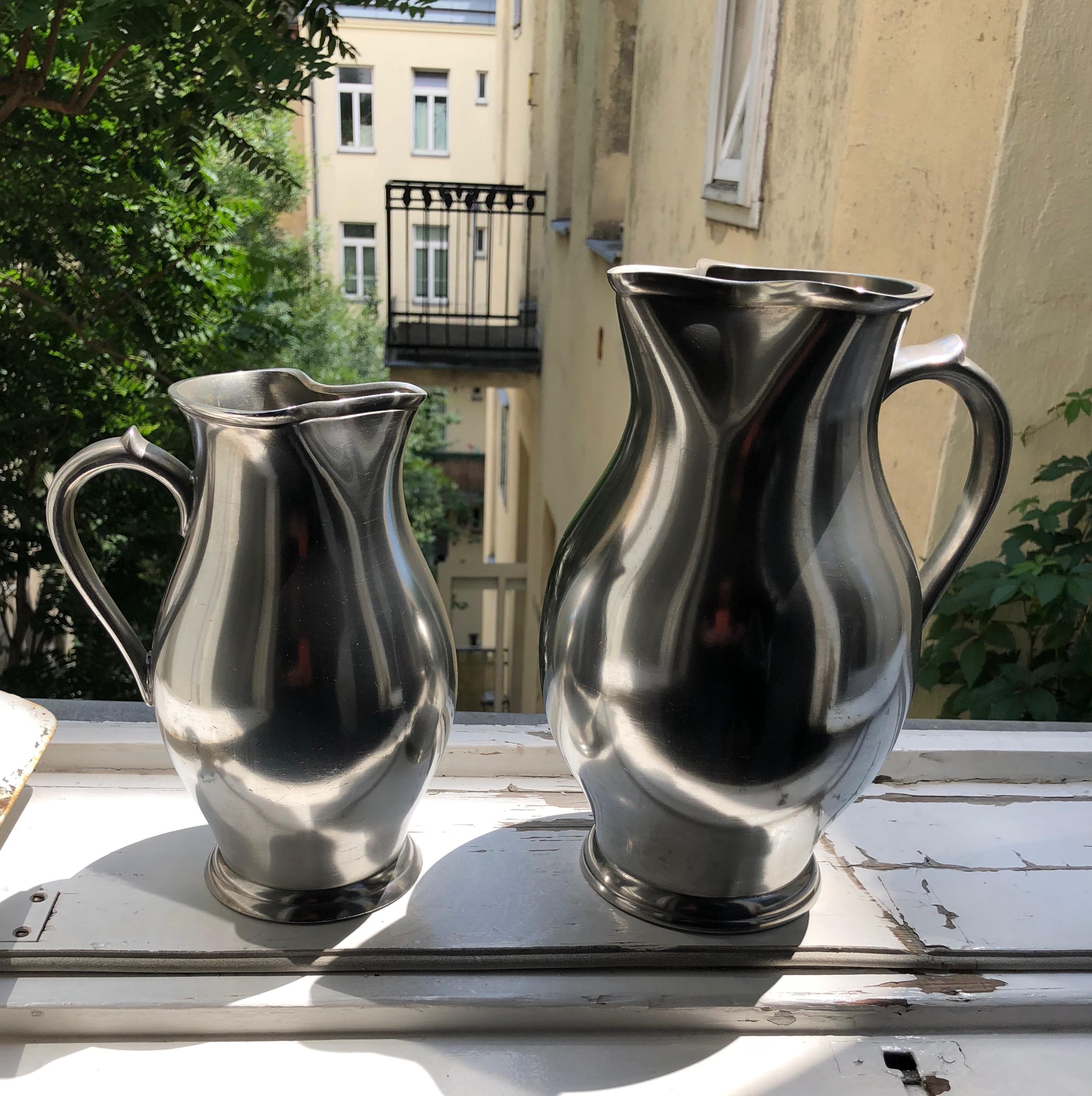 Two Pewter Wine Jugs from the Wiener Zin Manufacture Dated 1837 For Sale 4