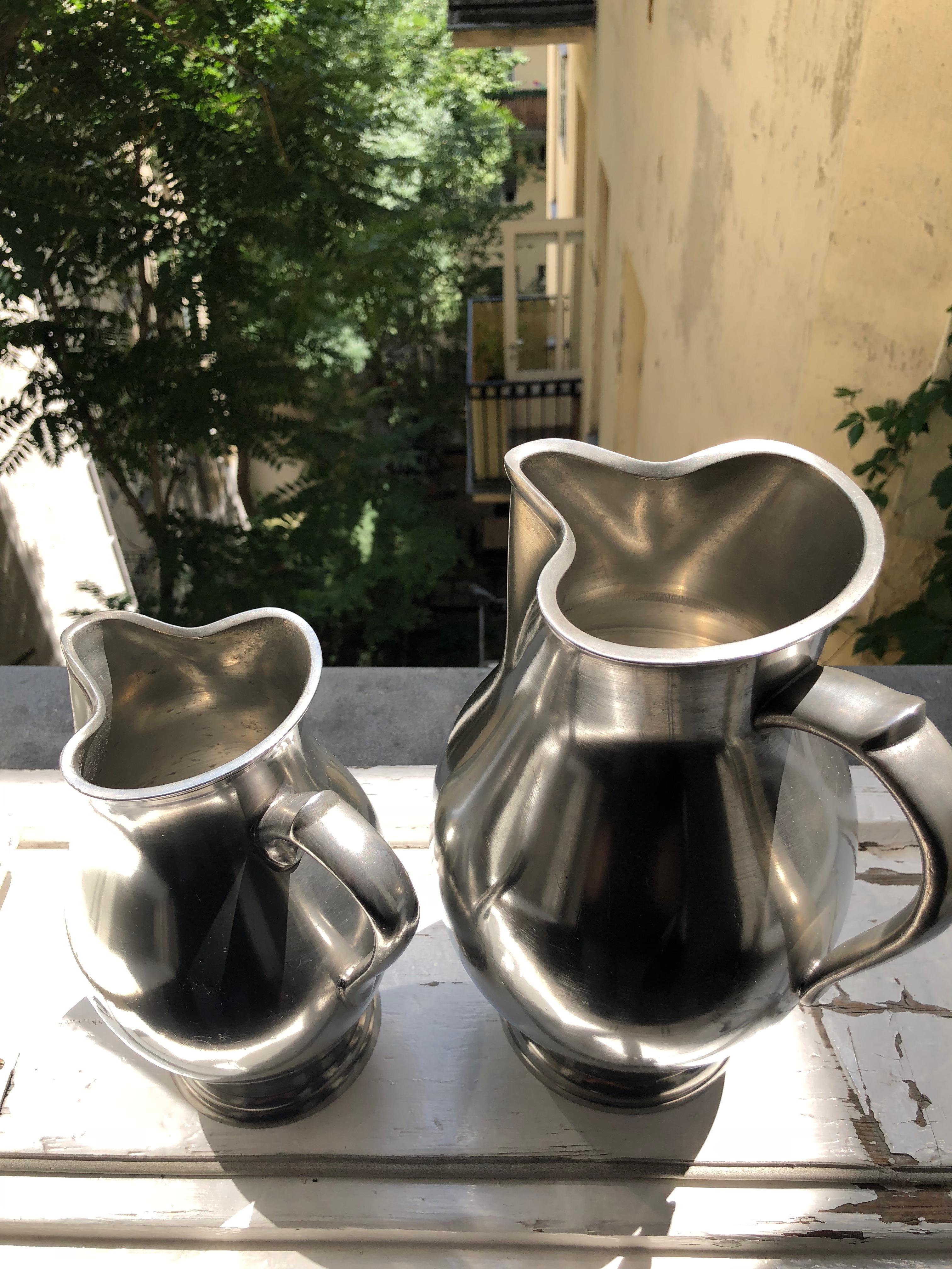 Two Pewter Wine Jugs from the Wiener Zin Manufacture Dated 1837 For Sale 7