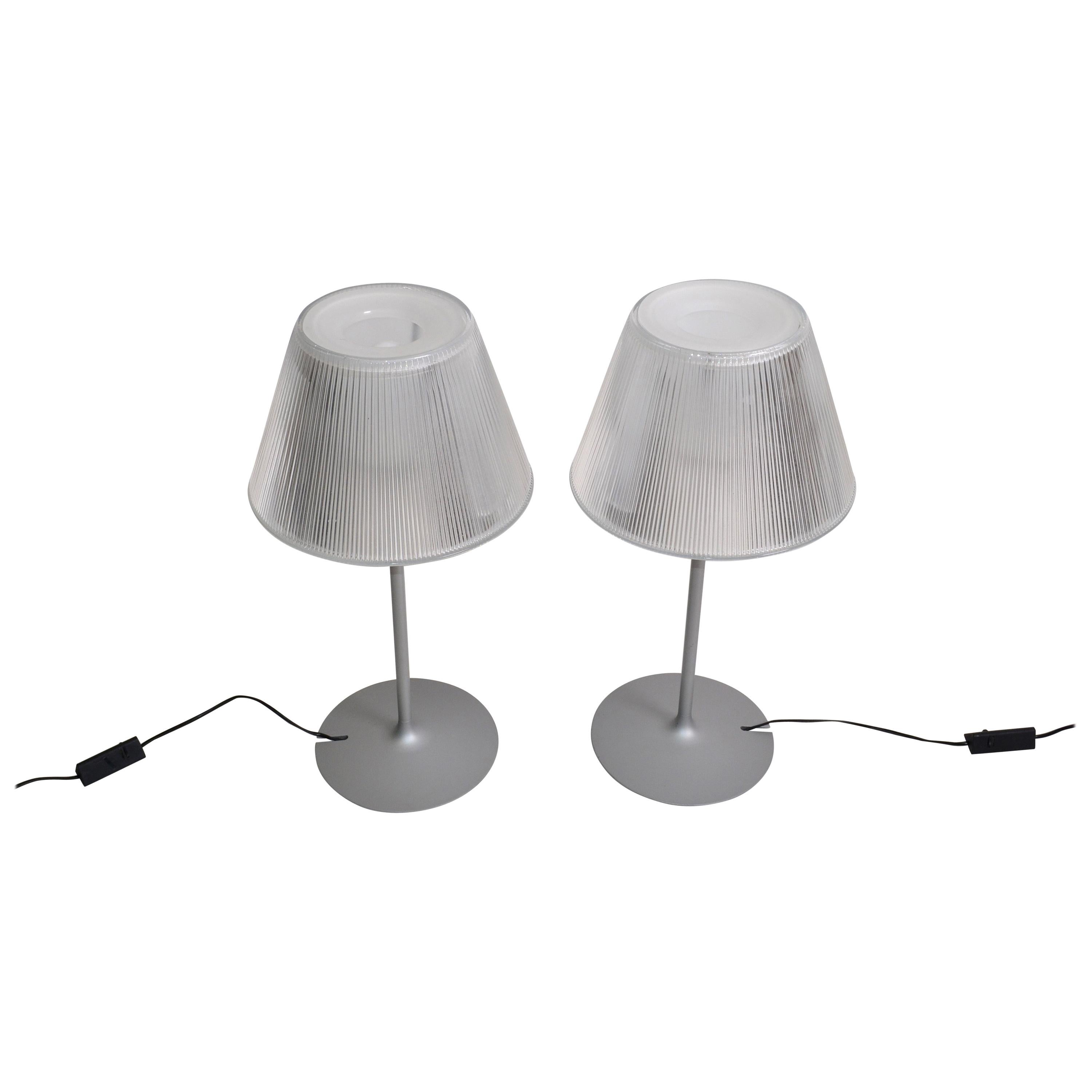 Deux lampes de table modernes Philippe Starck Serie Romeo Moon en verre pressé Flos Italie