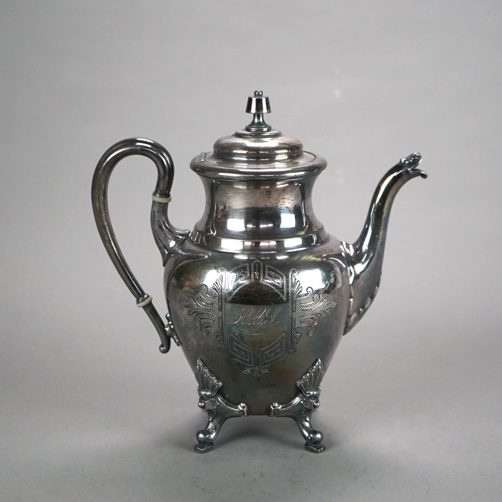 Set da tè antico in argento placcato con figure e cammeo di guerriero, due pezzi C1890 in vendita 1