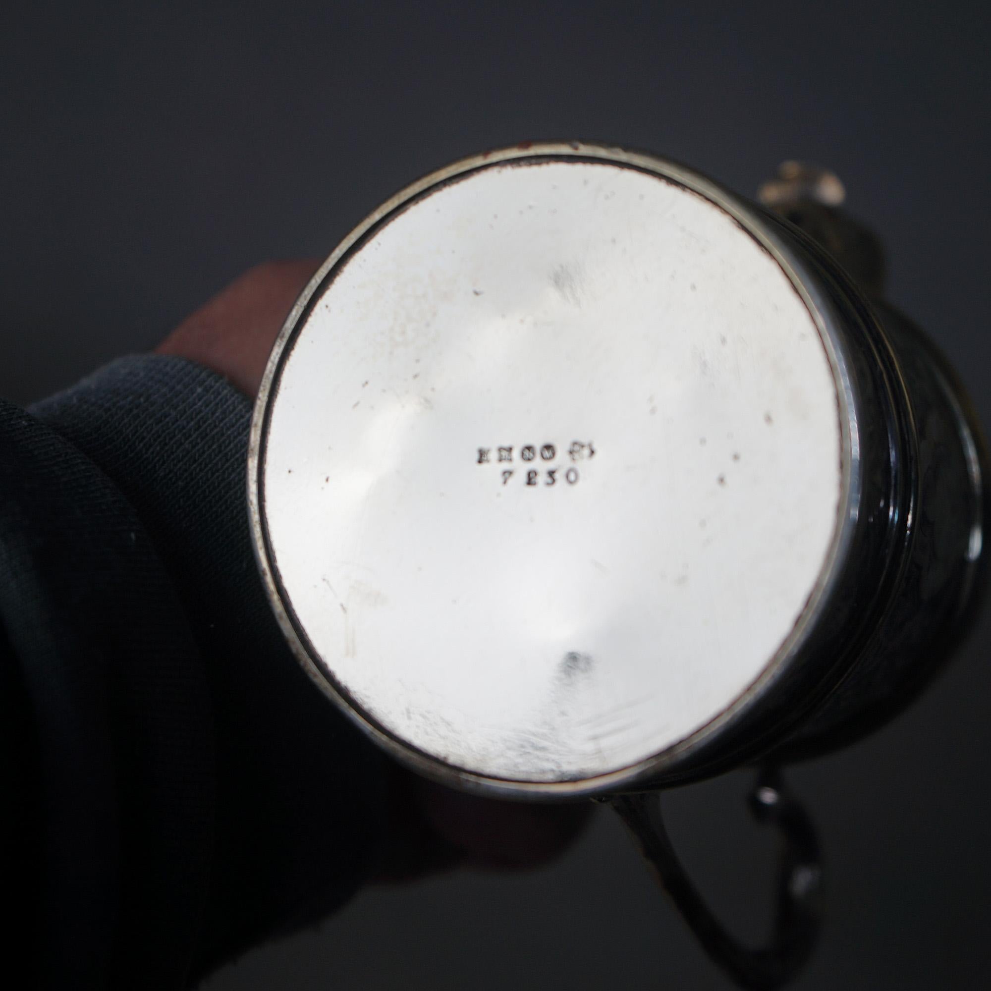 Juego antiguo de dos piezas de cremera y azucarero bañados en plata C1890 Chapado en plata en venta
