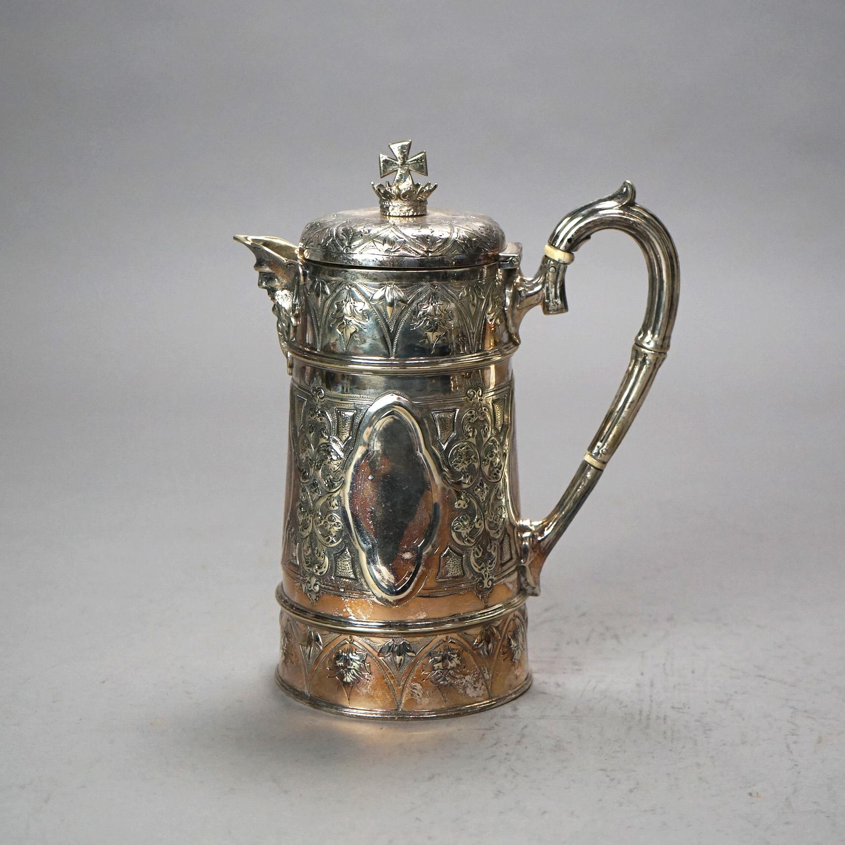 Set da tè figurato in due pezzi placcato in argento con maschera C1890

Misure - 9,25 