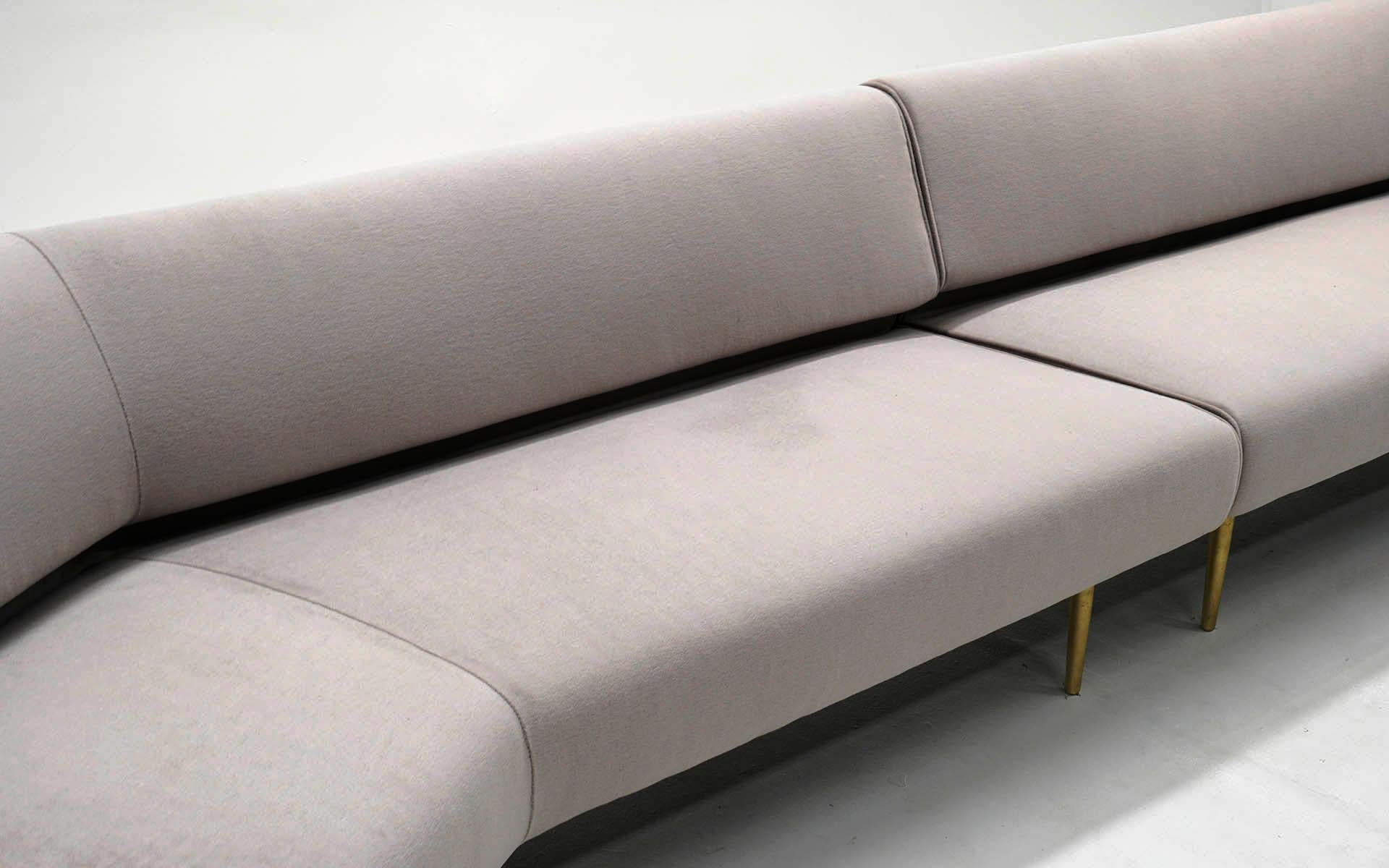 Zweiteiliges Dunbar-Sofa von Edward Wormley:: armlos:: Messingbeine:: Modelle 4756 & 4828 (Moderne der Mitte des Jahrhunderts)