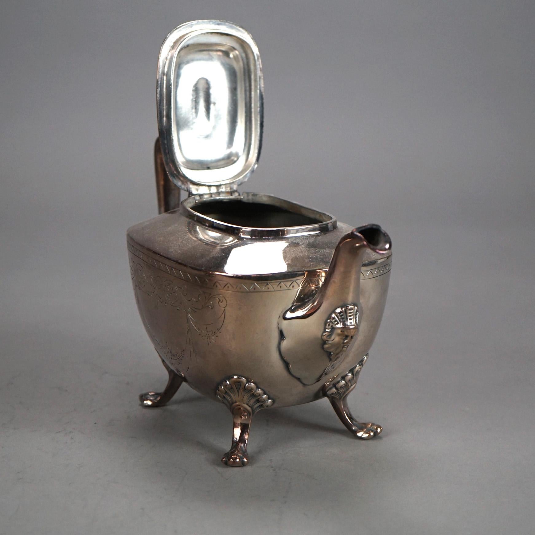 Juego de Té Antiguo Figurado de Dos Piezas con Pies de Garra y Plateado C1890 en Bueno estado para la venta en Big Flats, NY