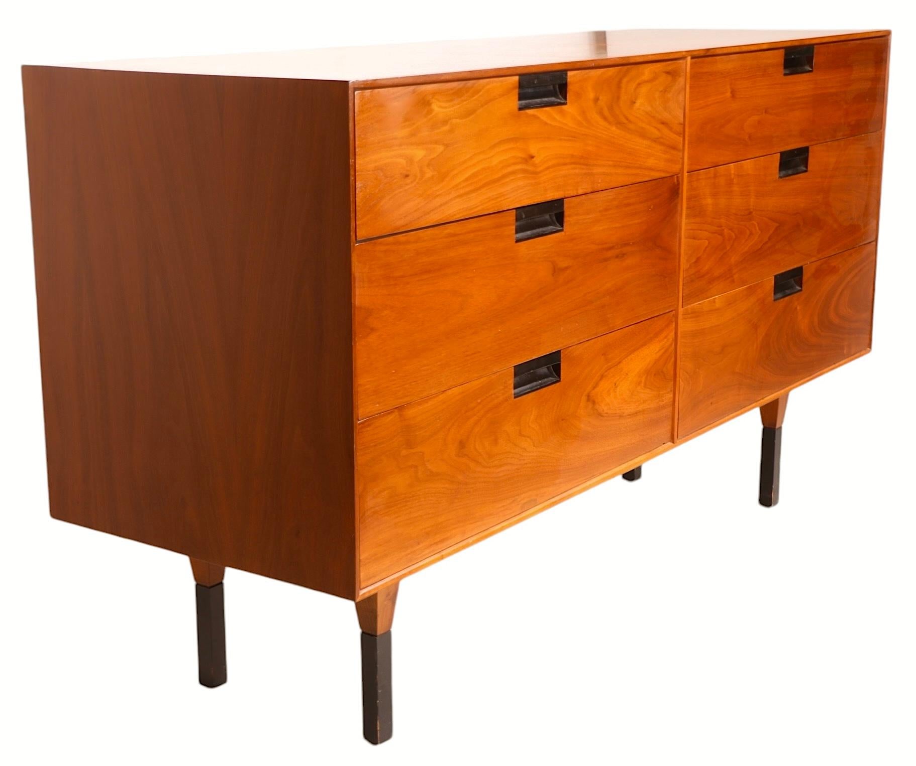 Set di cassettiere in due pezzi del Mid Century, attribuito a Baughman per Directional, 1950 ca. in vendita 4