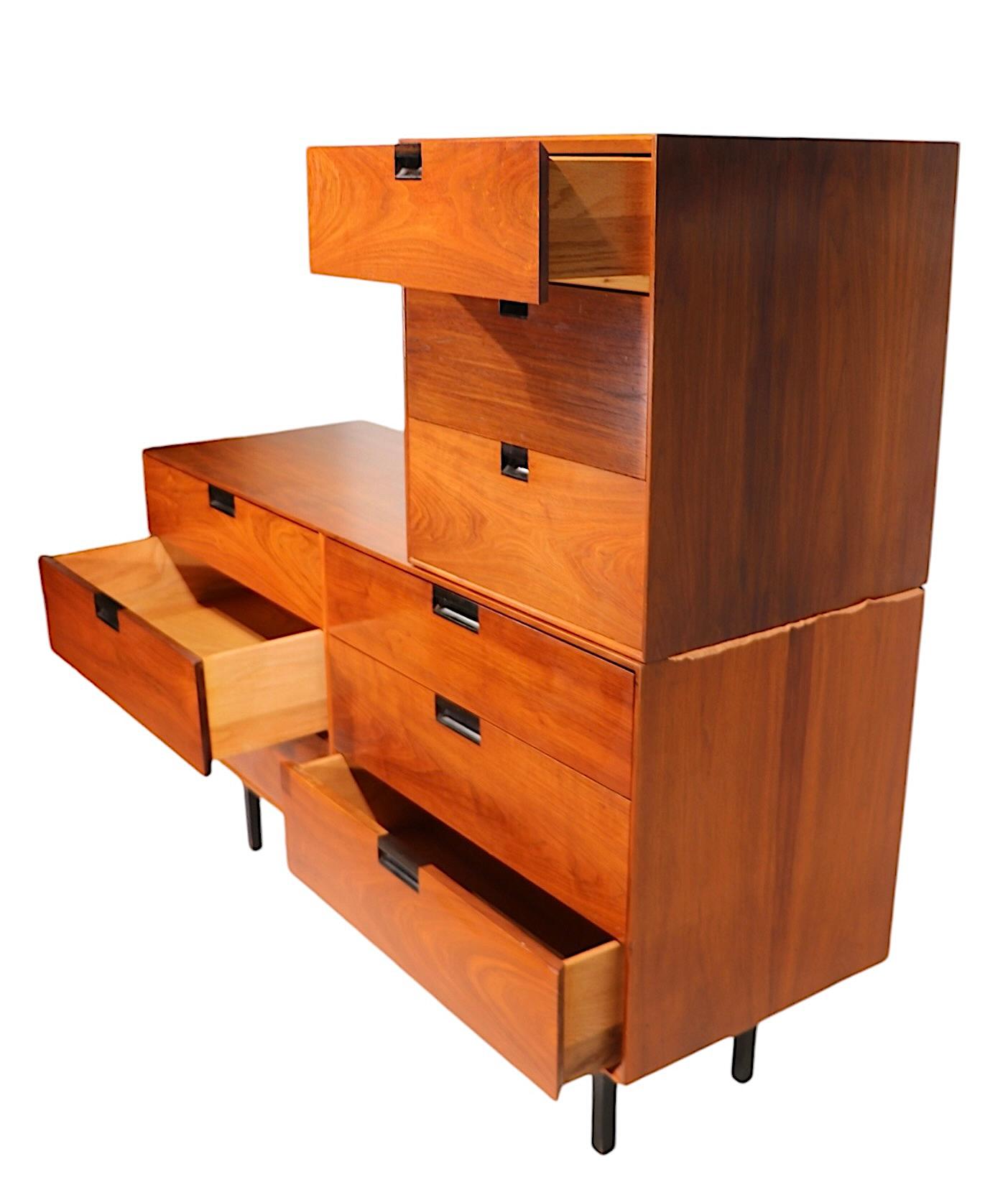Mid-Century moderno Set di cassettiere in due pezzi del Mid Century, attribuito a Baughman per Directional, 1950 ca. in vendita