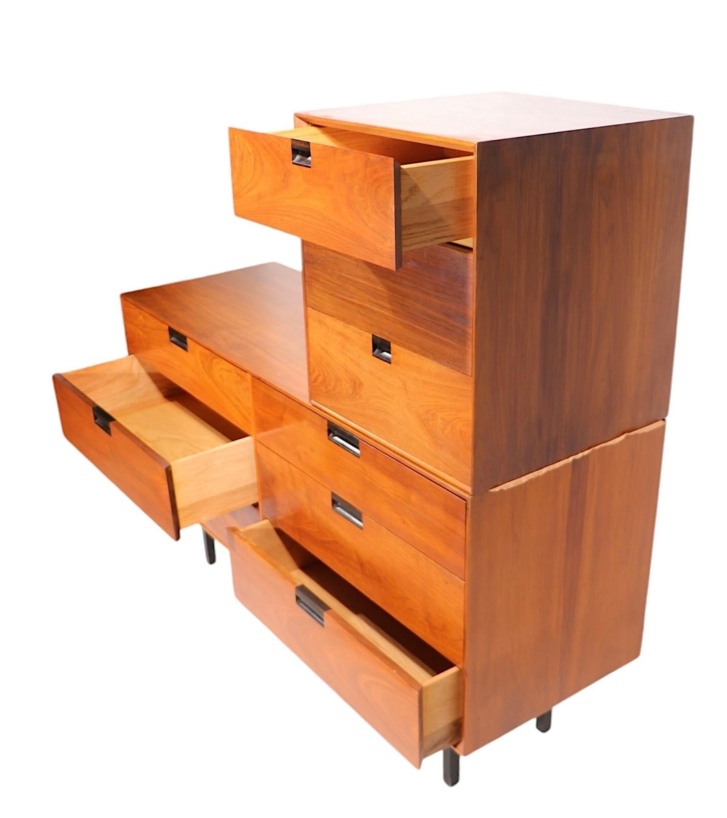 Set di cassettiere in due pezzi del Mid Century, attribuito a Baughman per Directional, 1950 ca. in vendita 1