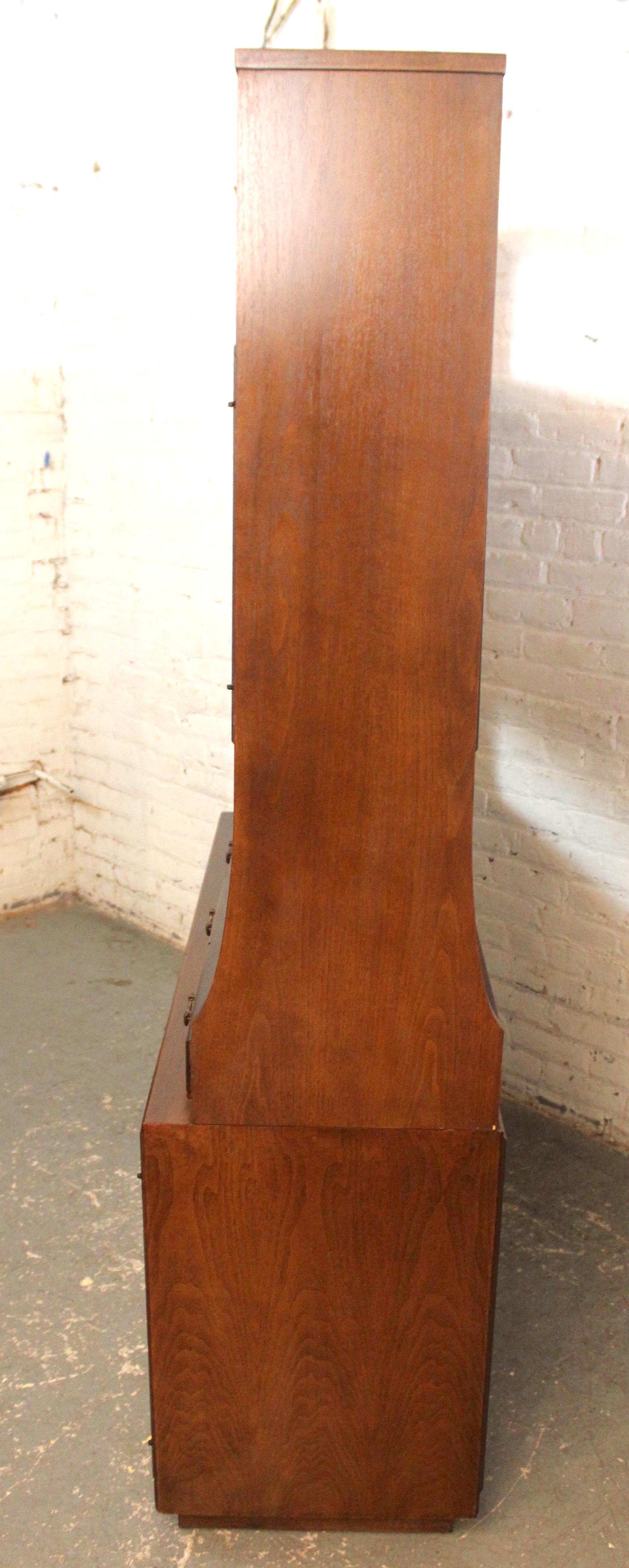 Séparateur de pièce en deux parties par Broyhill en vente 4