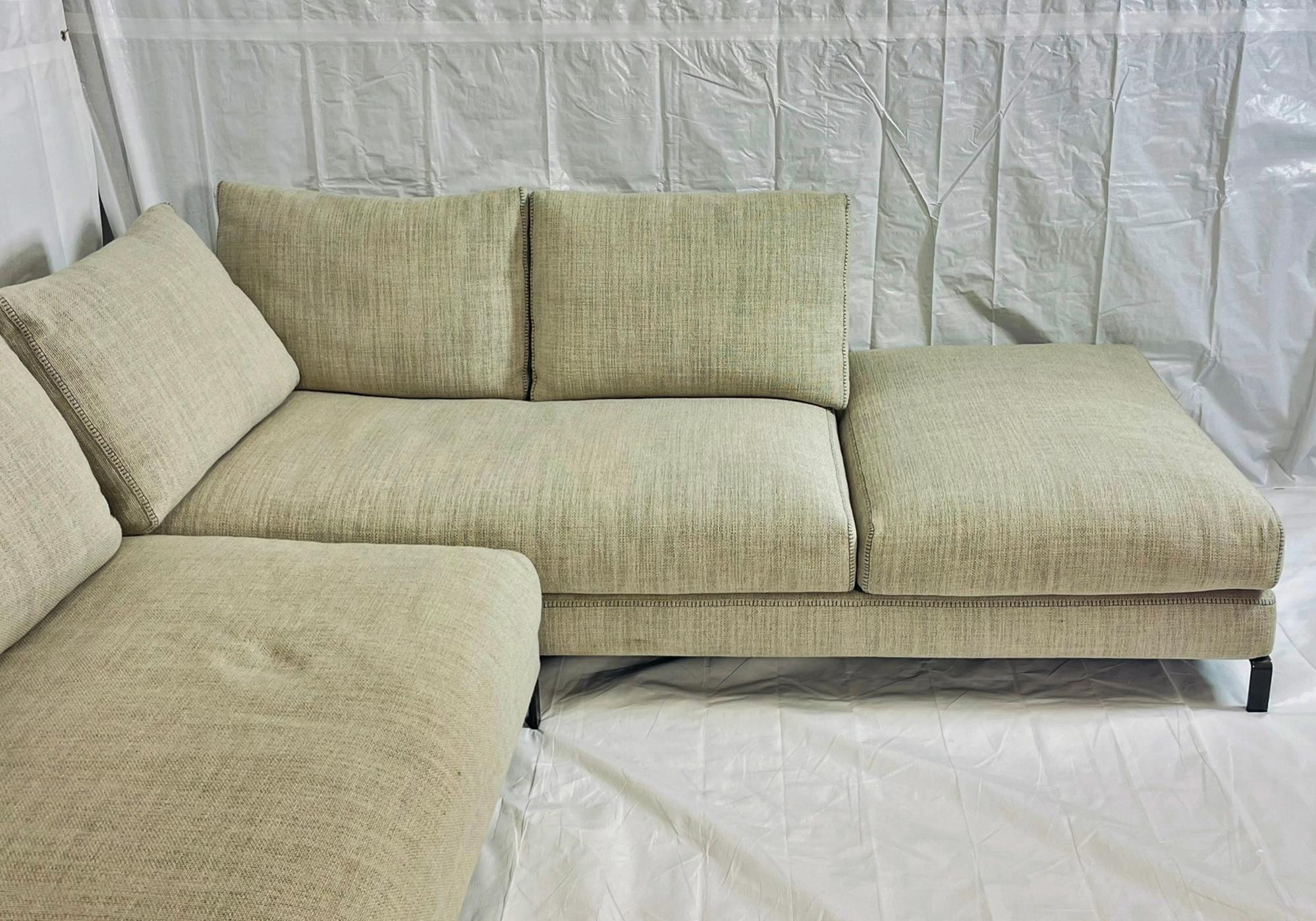 Canapé sectionnel en deux parties par Antonio Citterio pour B&B Italia, Italie moderne en vente 2