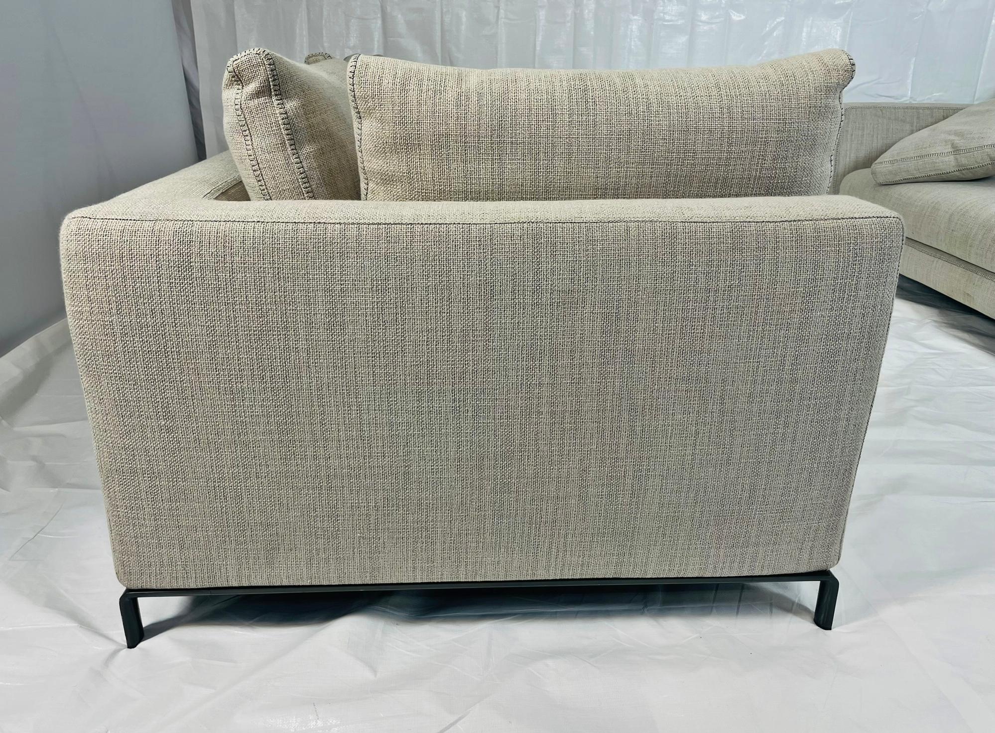 Fait main Canapé sectionnel en deux parties par Antonio Citterio pour B&B Italia, Italie moderne en vente