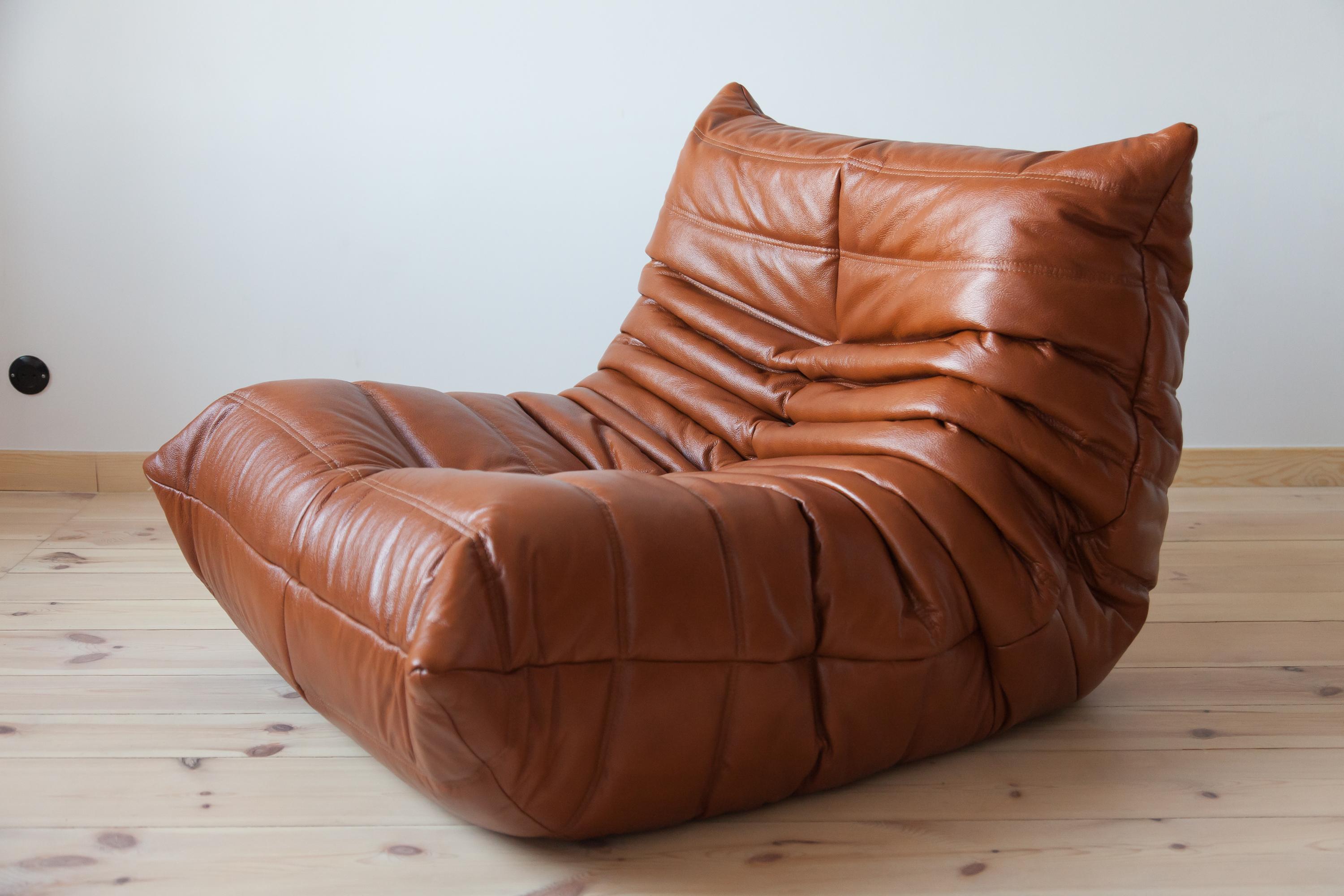 Late 20th Century Two-Piece Togo Set by Michel Ducaroy, Ligne Roset, Whiskey Brown Leather For Sale