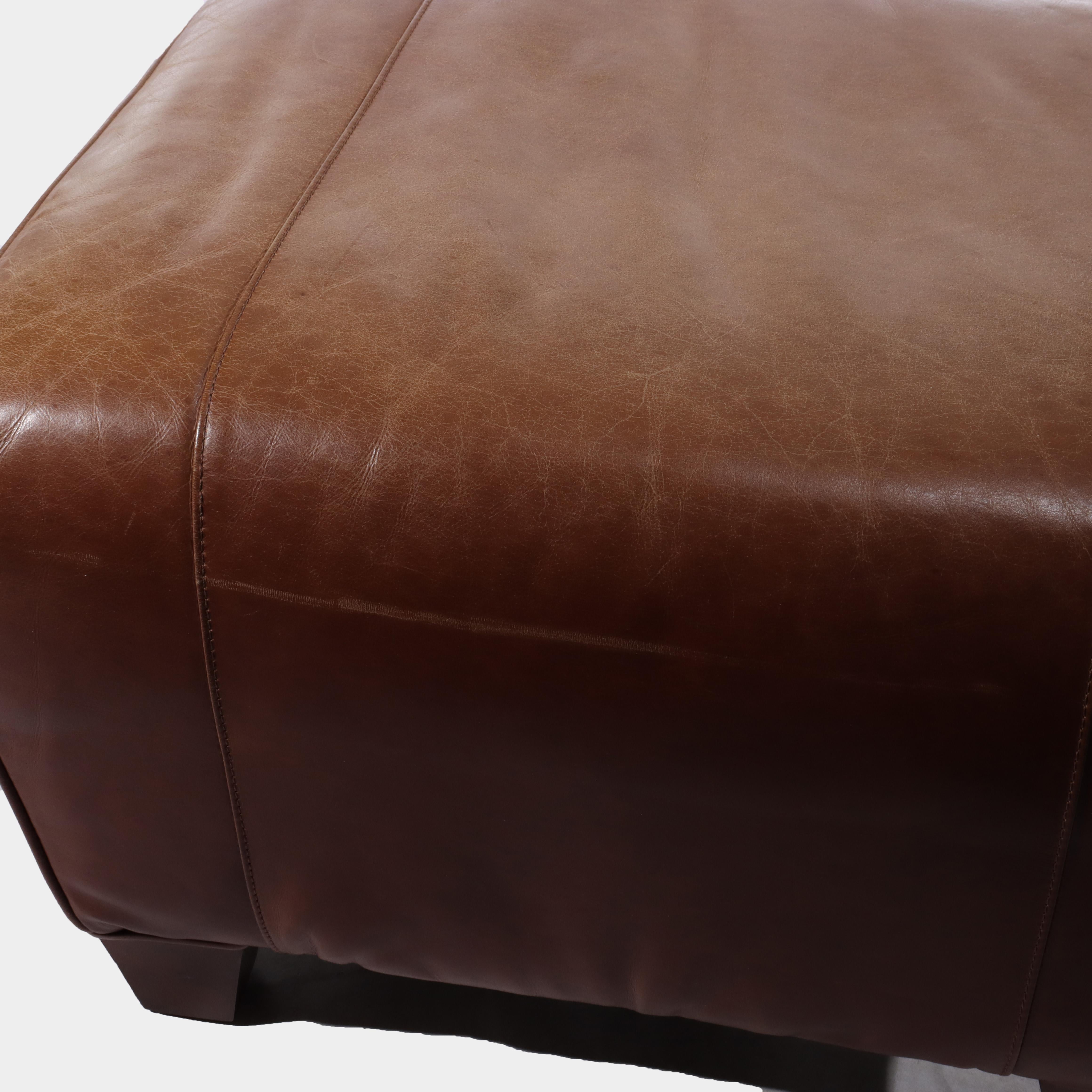 Zweiteiliges Vintage-Clubsessel- und Ottomane-Sessel-Set aus Leder von Pottery Barn, 20. Jahrhundert im Angebot 10