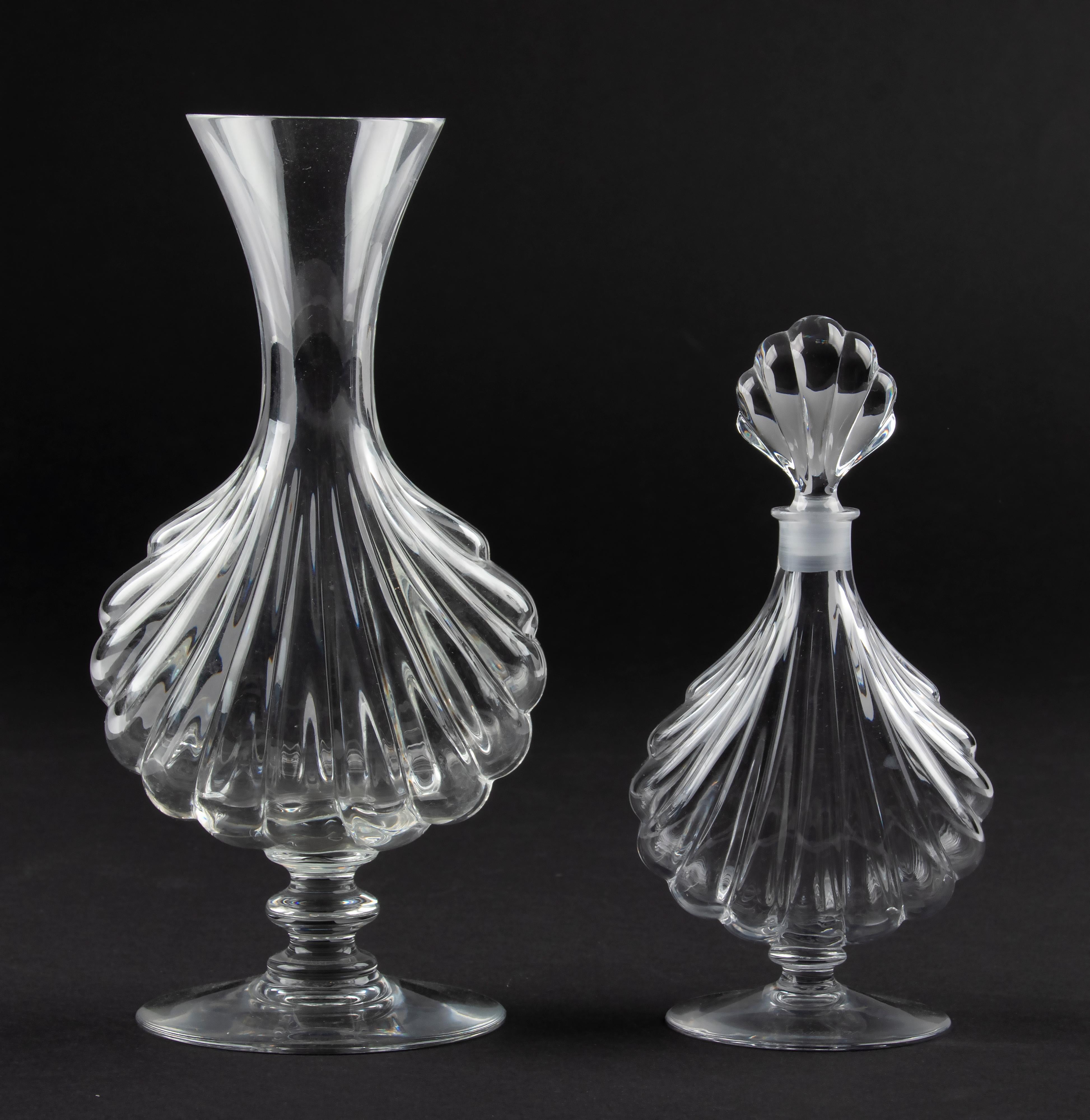 French Two Pieces Mid-Century Modern Baccarat Vase and Bottle Shell Shaped Primevere