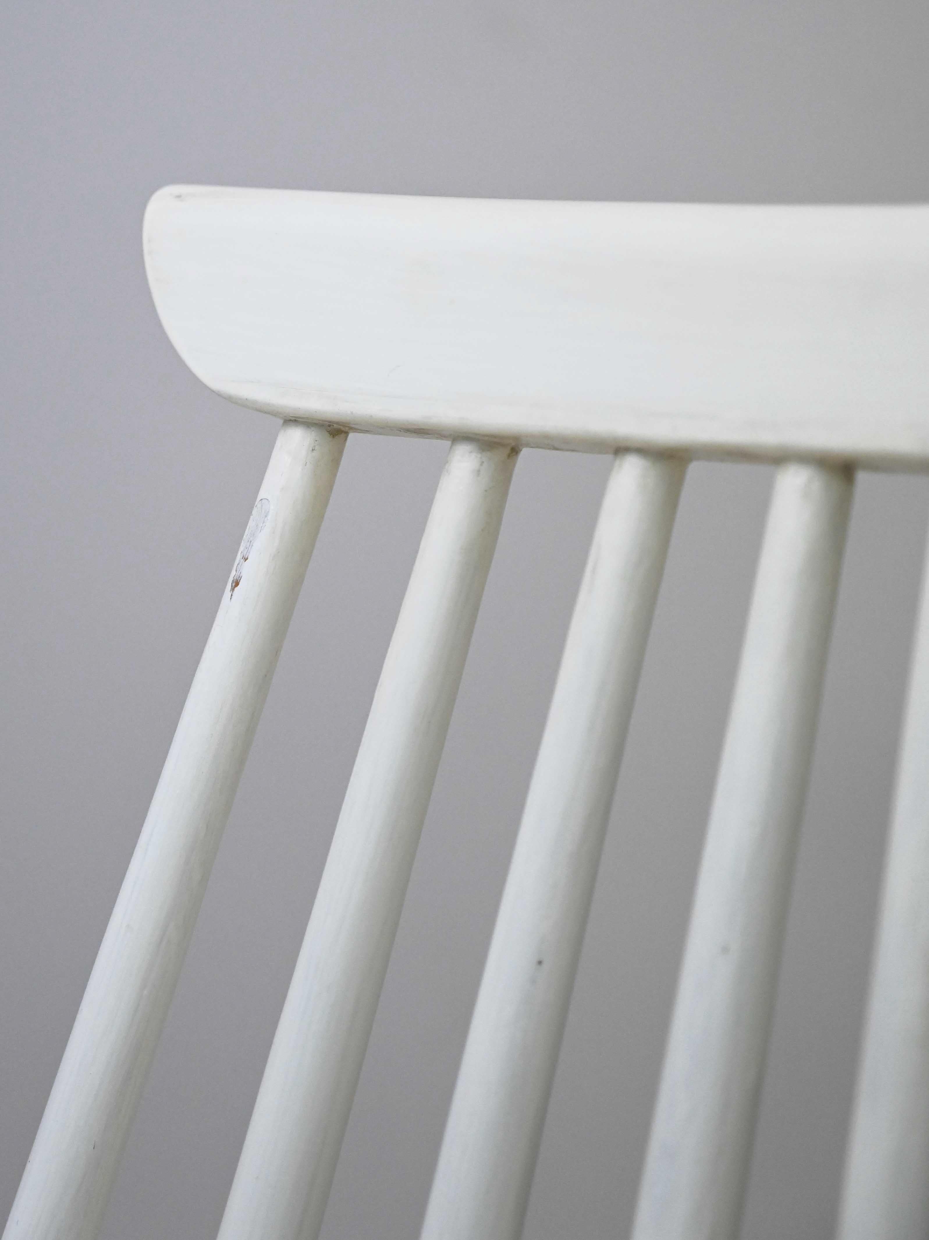 Two 'Pinstolar' Chairs Made of Wood Painted White For Sale 1