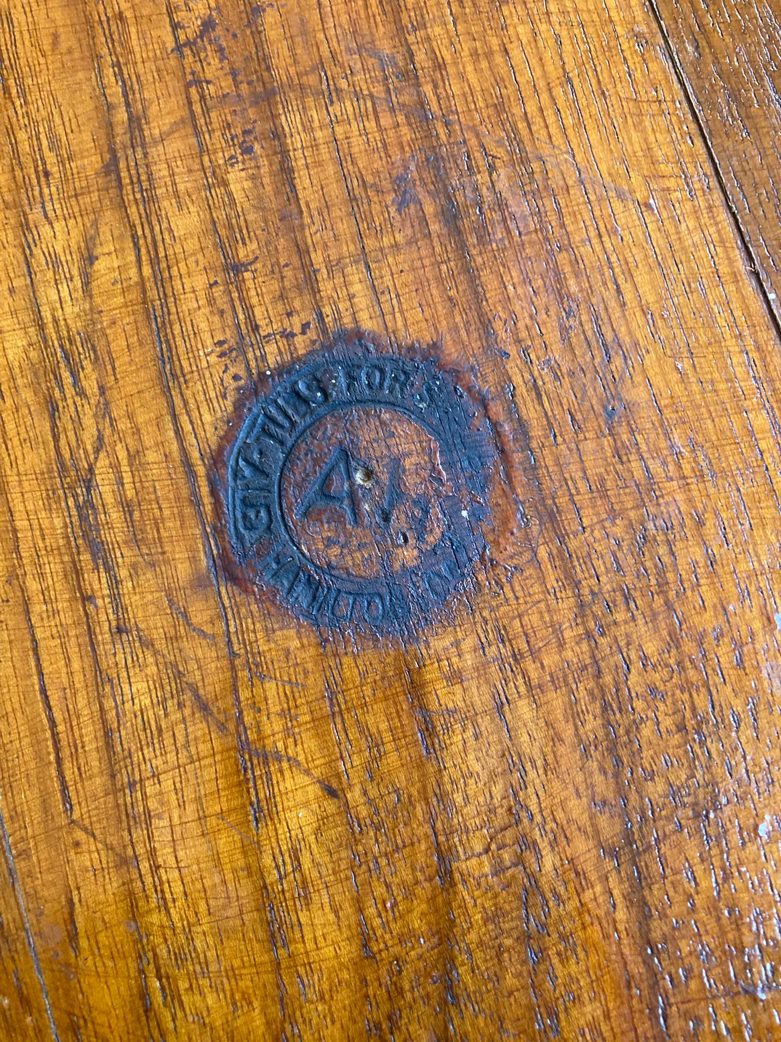 Edoardiano Due secchi per piante Secchio antico in Oak e ottone di R A Lister Ltd & Edwardian Che in vendita