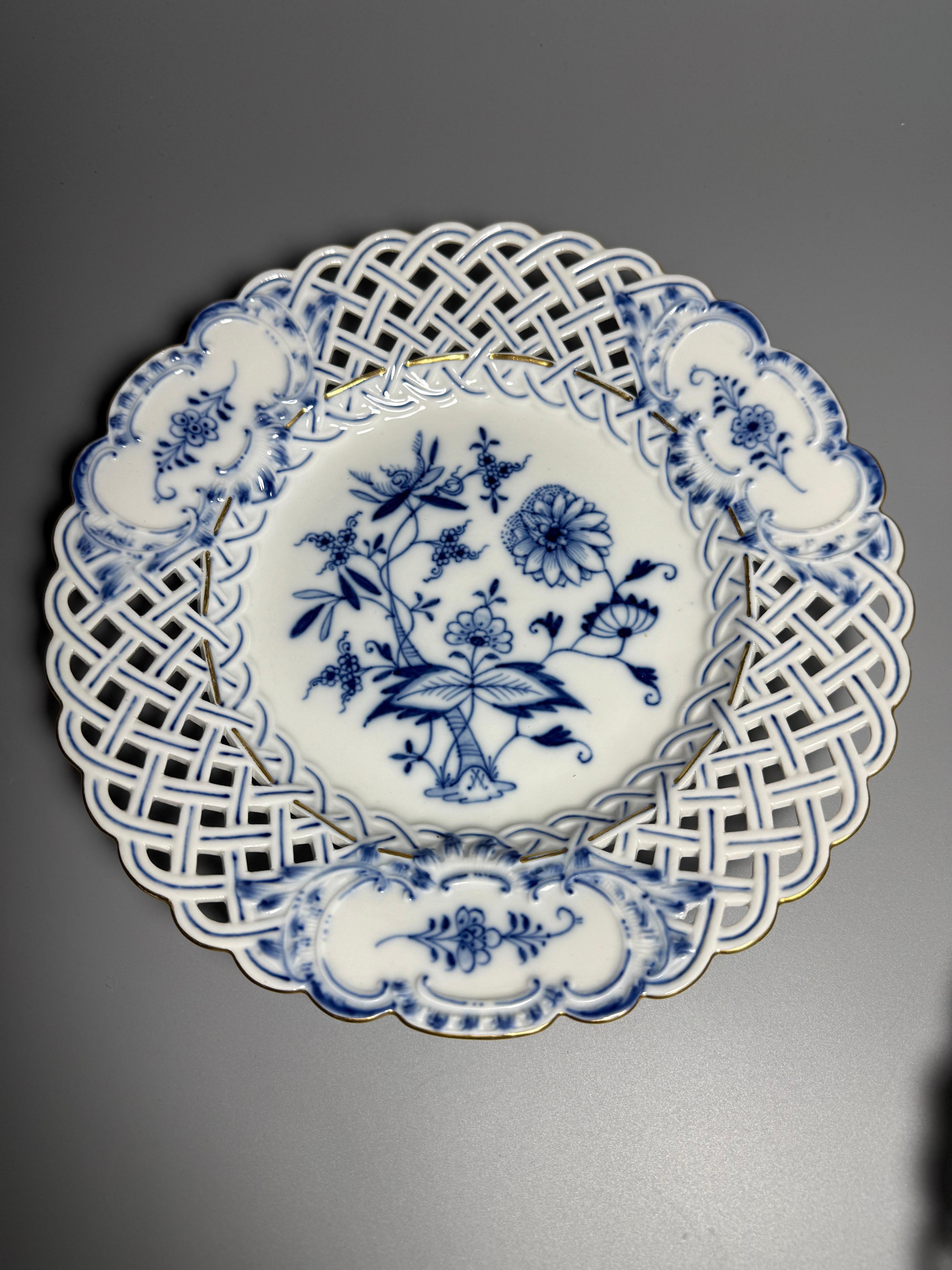Glazed Two Plates Meissen Blue Onion Gilt Germany For Sale