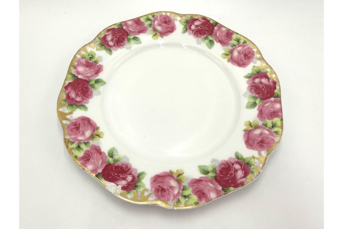 Allemand Deux assiettes-plats Rosenthal Chrysantheme Cacilie, 1898-1904. en vente