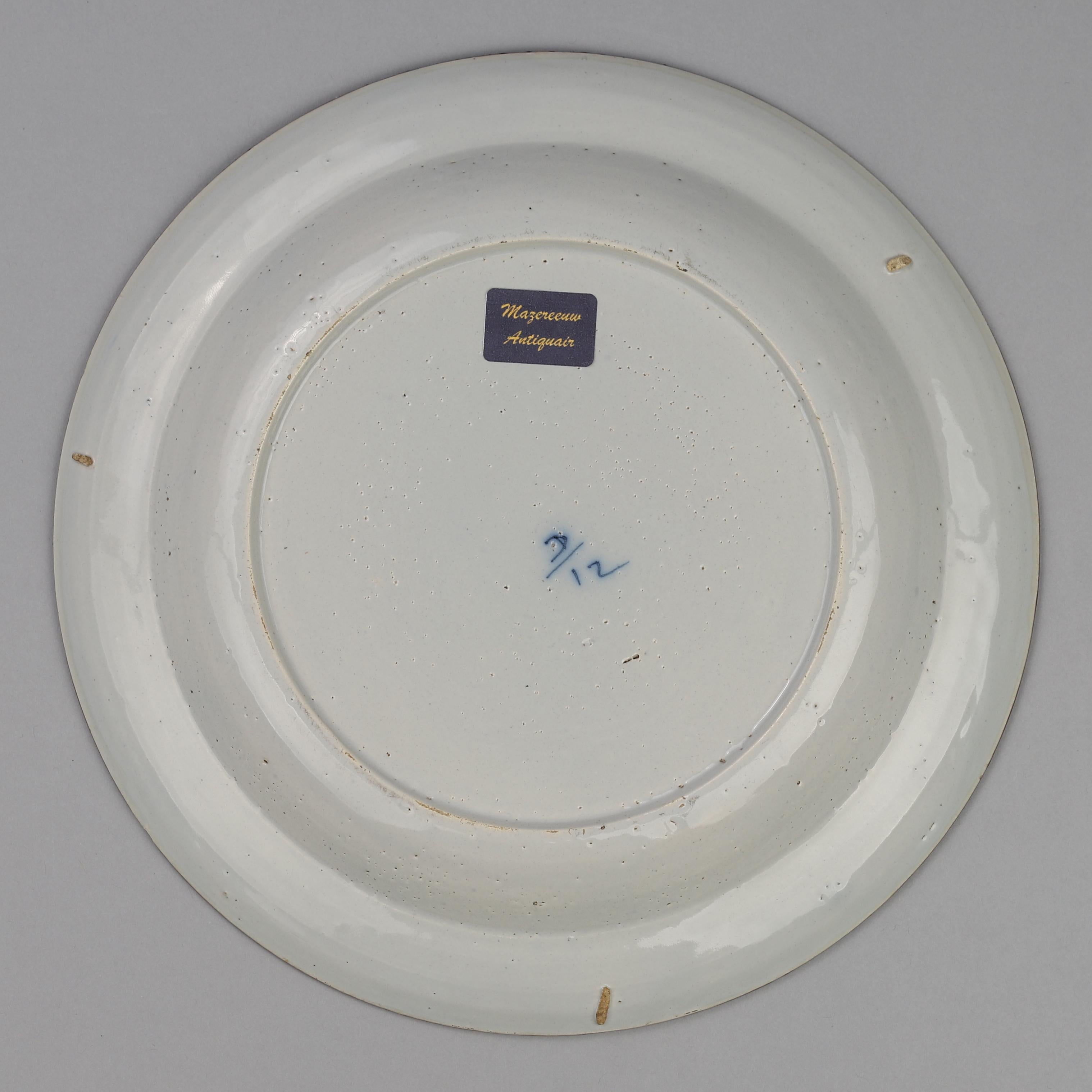 Dutch Two plates with the Coat of Arms of the Webster Barony, 18th Century For Sale