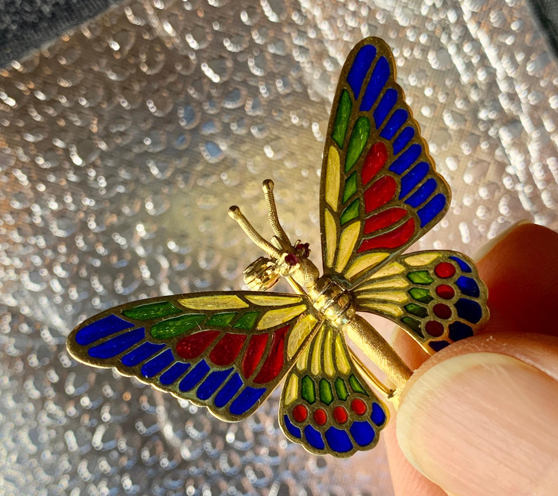Two Plique-a-Jour Enamel Ruby Butterfly Brooches 18 Karat Gold Moveable Wings In Excellent Condition For Sale In New York, NY