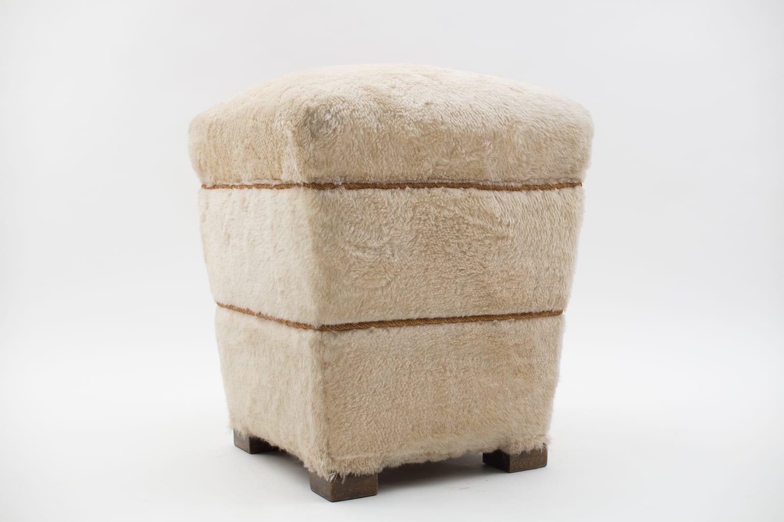 Two Plush Stools with Storage, 1950s France In Good Condition In Nürnberg, Bayern