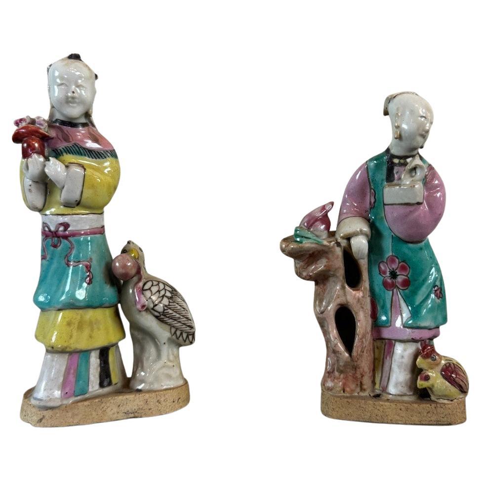 Due figure in porcellana cinese policroma, XVIII secolo