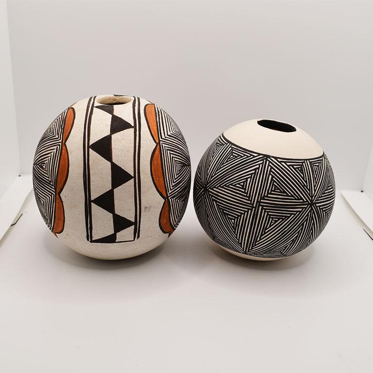 Two Polychrome Southwestern Indian Acoma Vessels in Brown, Black Orange, a Pair For Sale 3