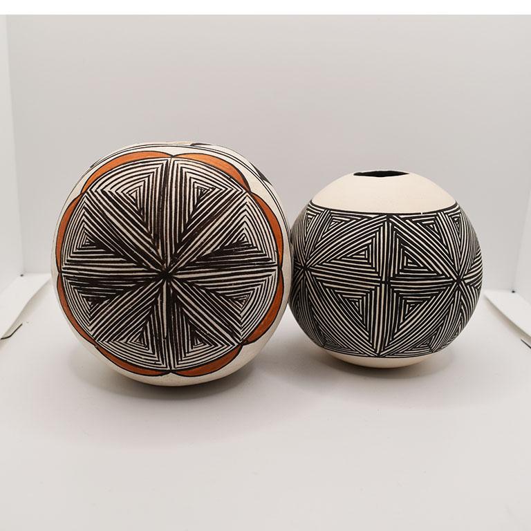 Two Polychrome Southwestern Indian Acoma Vessels in Brown, Black Orange, a Pair For Sale 4