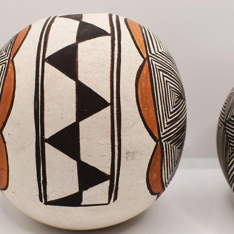 Native American Two Polychrome Southwestern Indian Acoma Vessels in Brown, Black Orange, a Pair For Sale