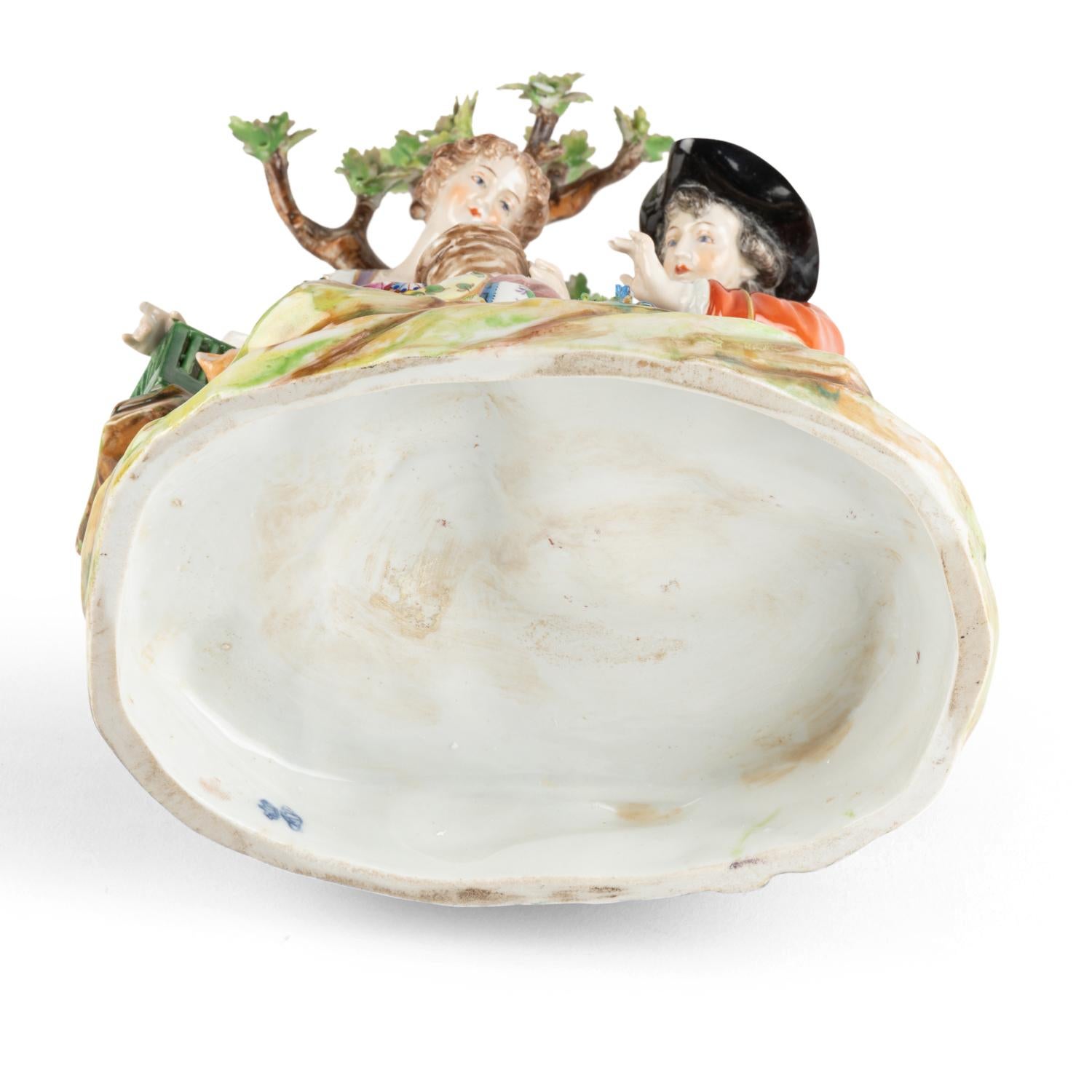 Two Porcelain Sculptures in the Saxe Style, 19th Century, Napoleon III Period. 12